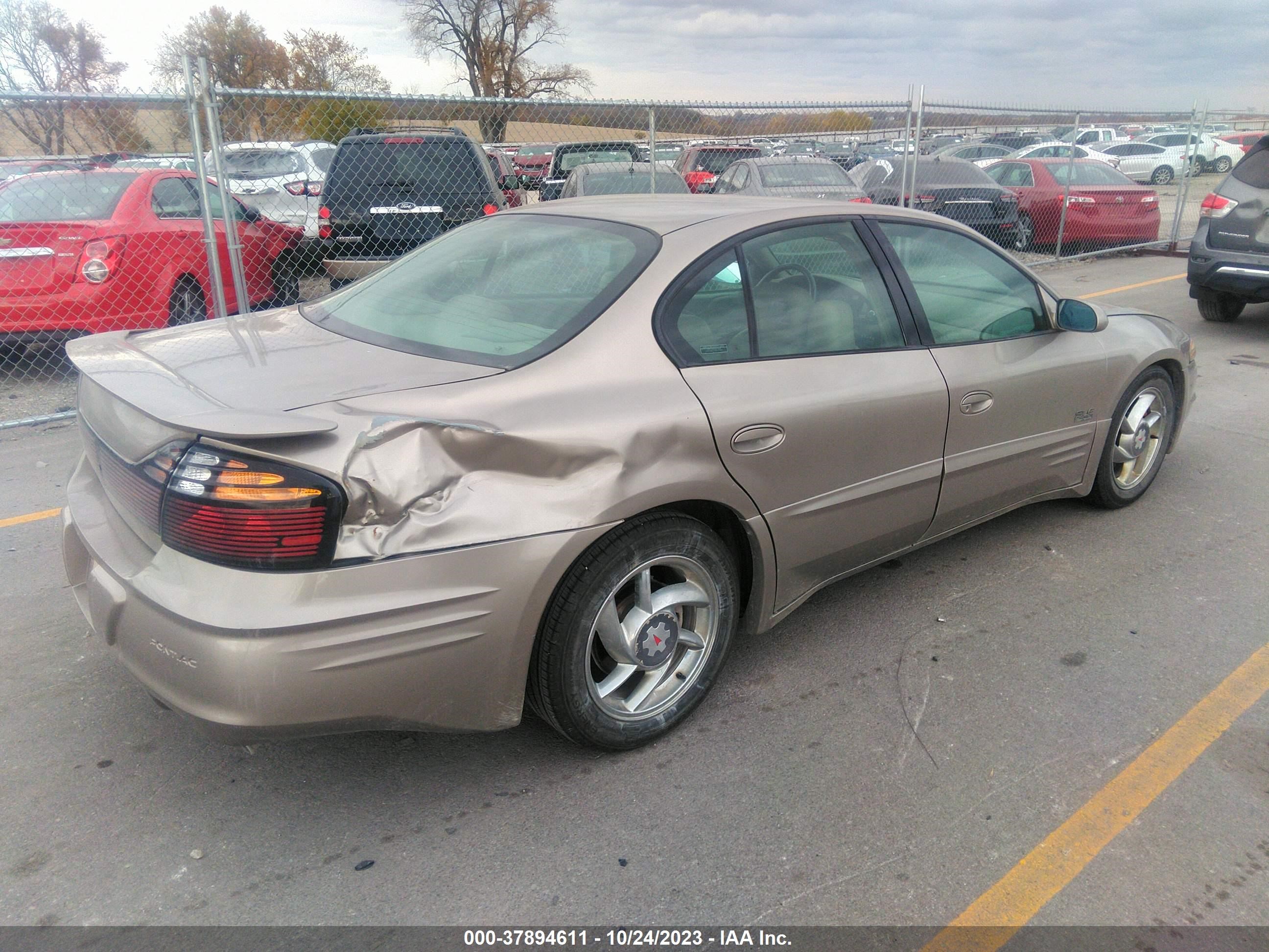 Photo 3 VIN: 1G2HY54K6Y4270038 - PONTIAC BONNEVILLE 