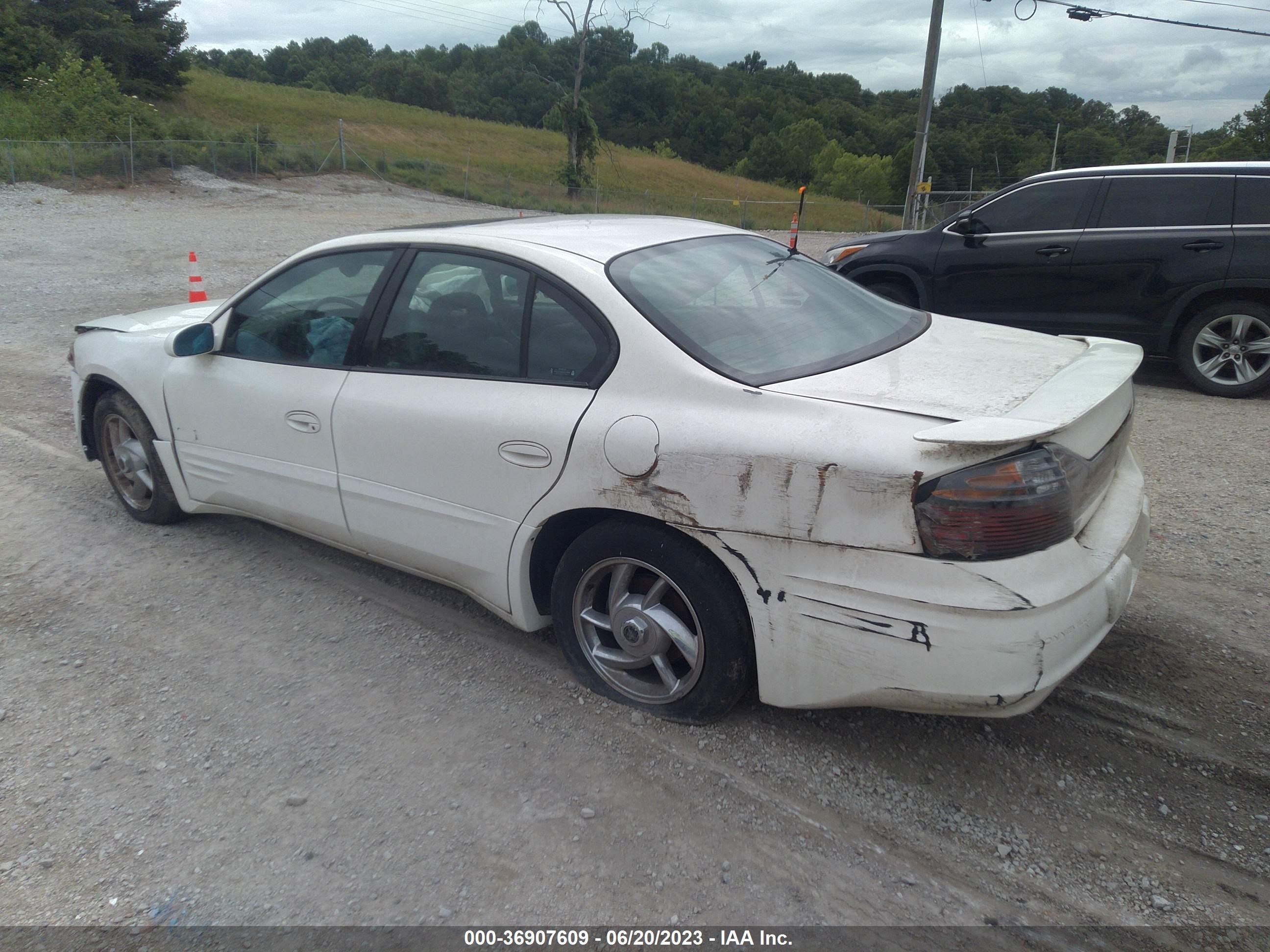 Photo 2 VIN: 1G2HY54K714289672 - PONTIAC BONNEVILLE 