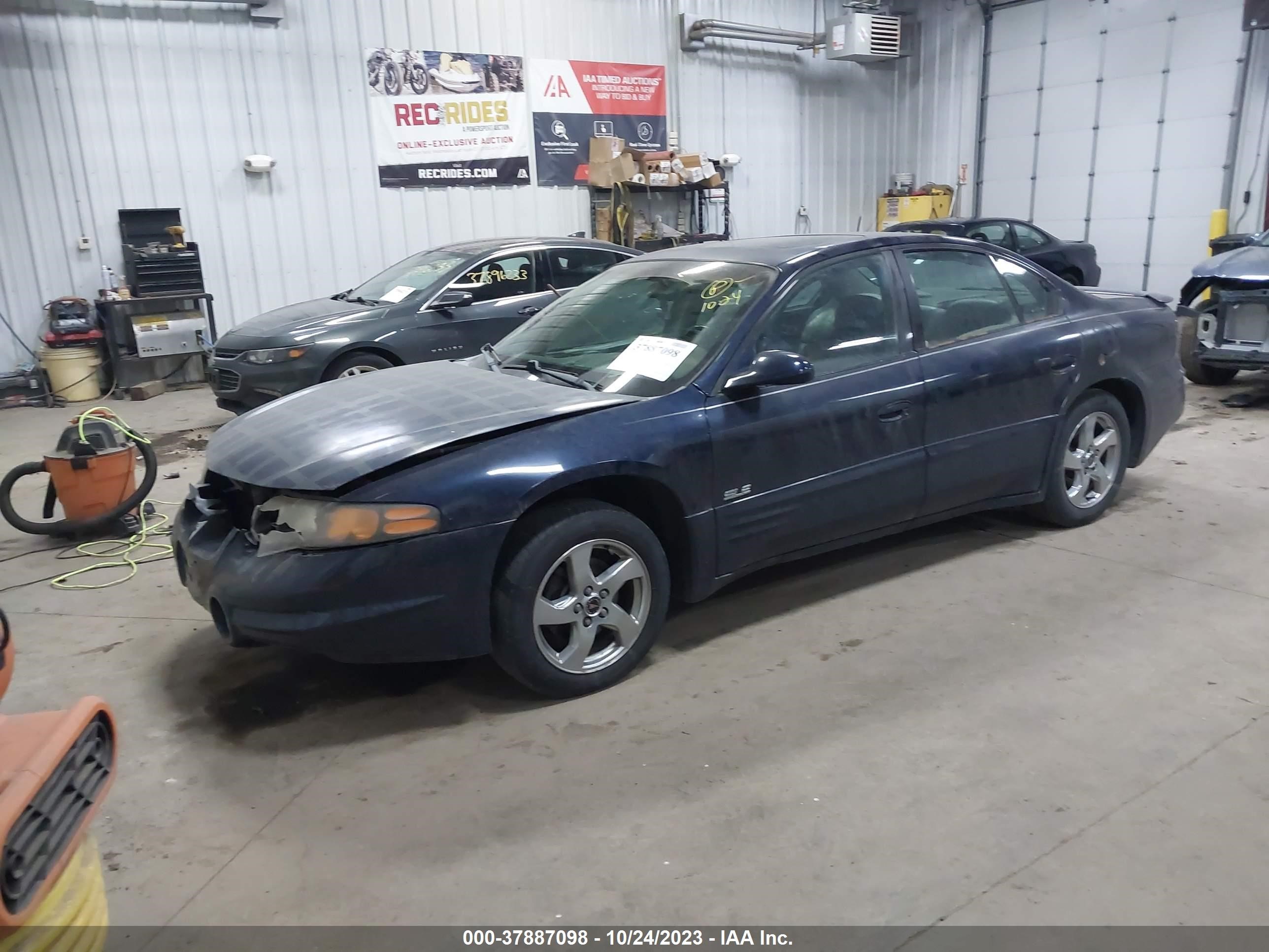 Photo 1 VIN: 1G2HY54K824203593 - PONTIAC BONNEVILLE 