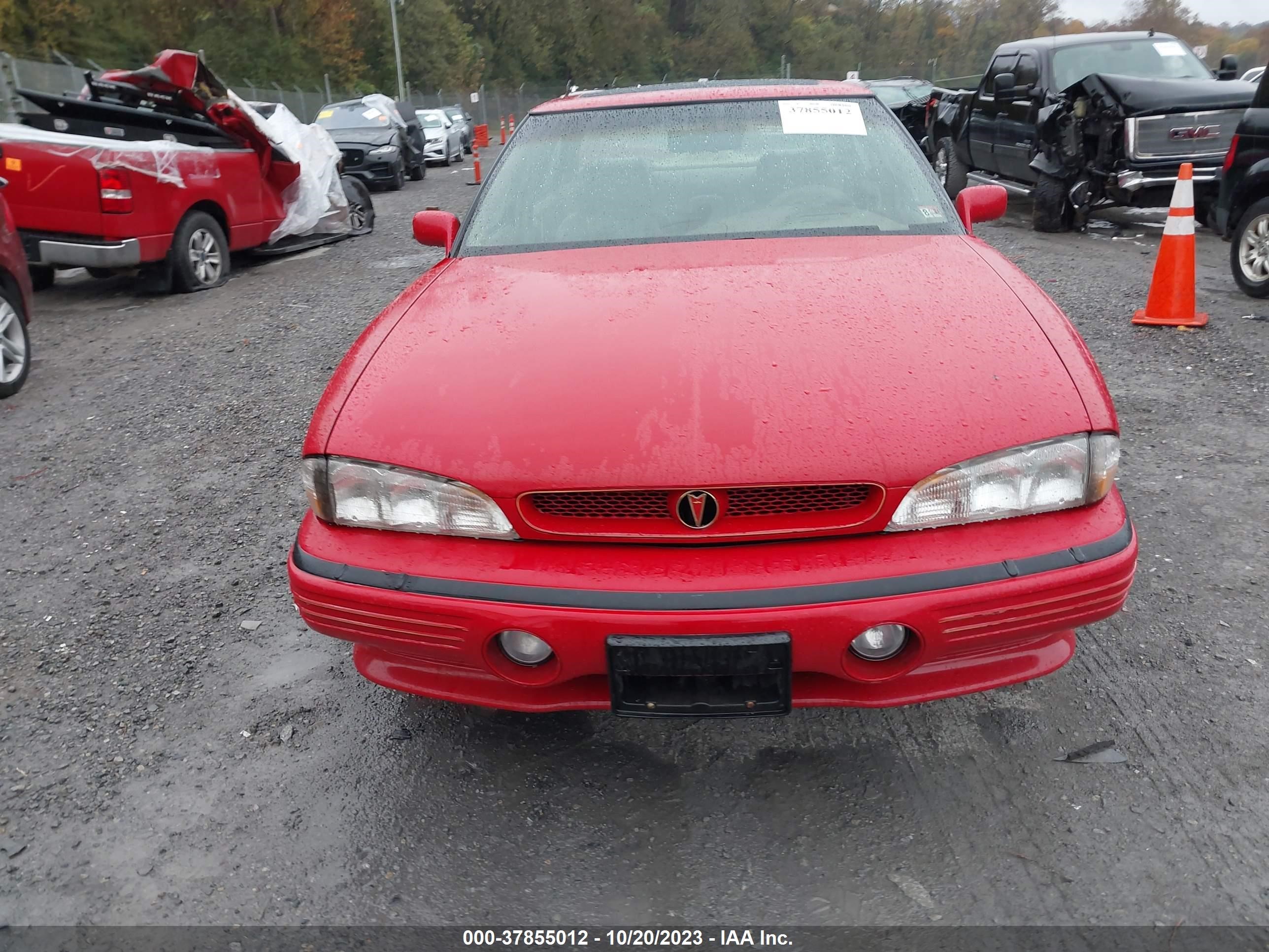 Photo 11 VIN: 1G2HZ5218R4270373 - PONTIAC BONNEVILLE 