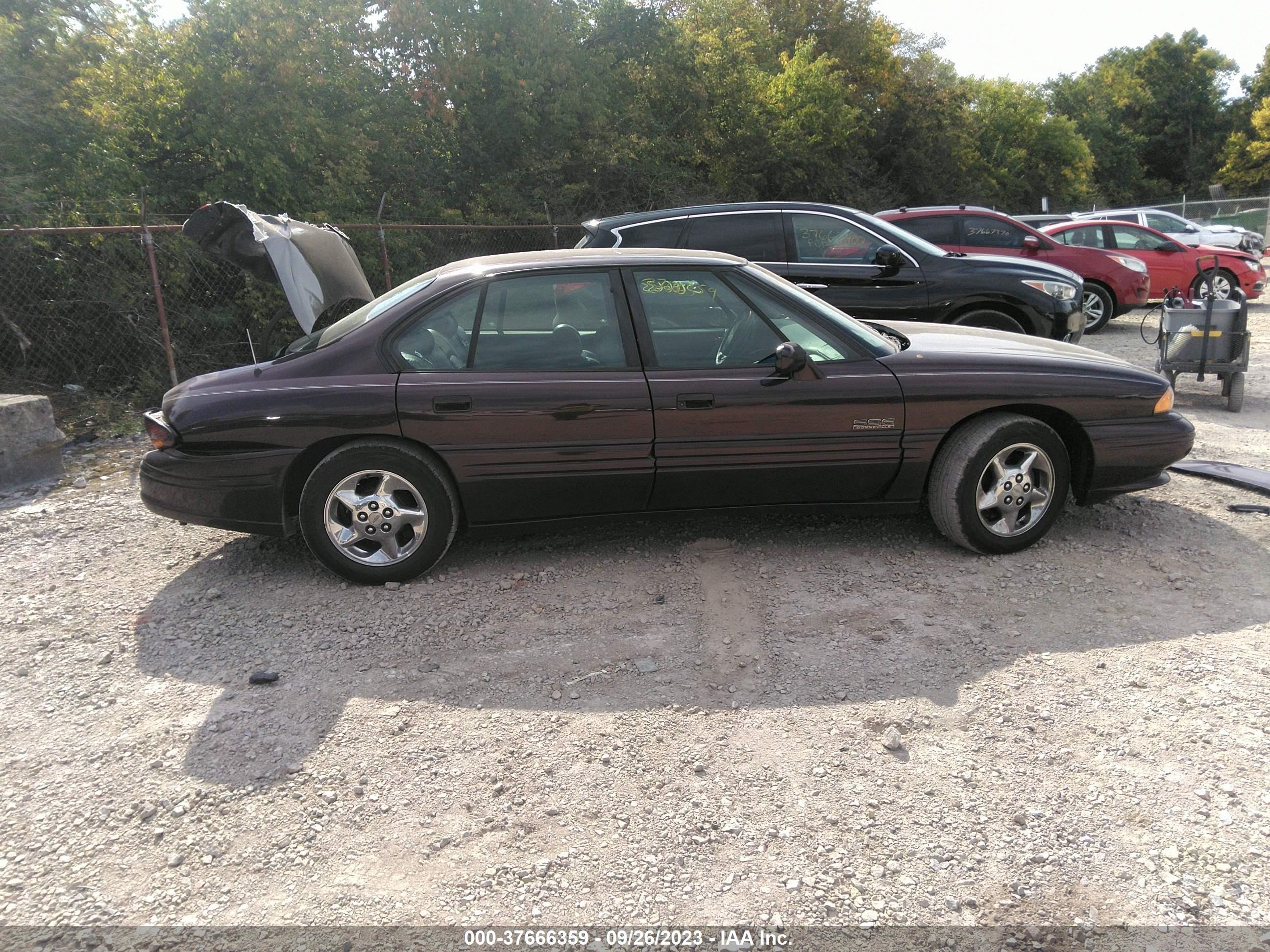 Photo 13 VIN: 1G2HZ52K1WH203997 - PONTIAC BONNEVILLE 