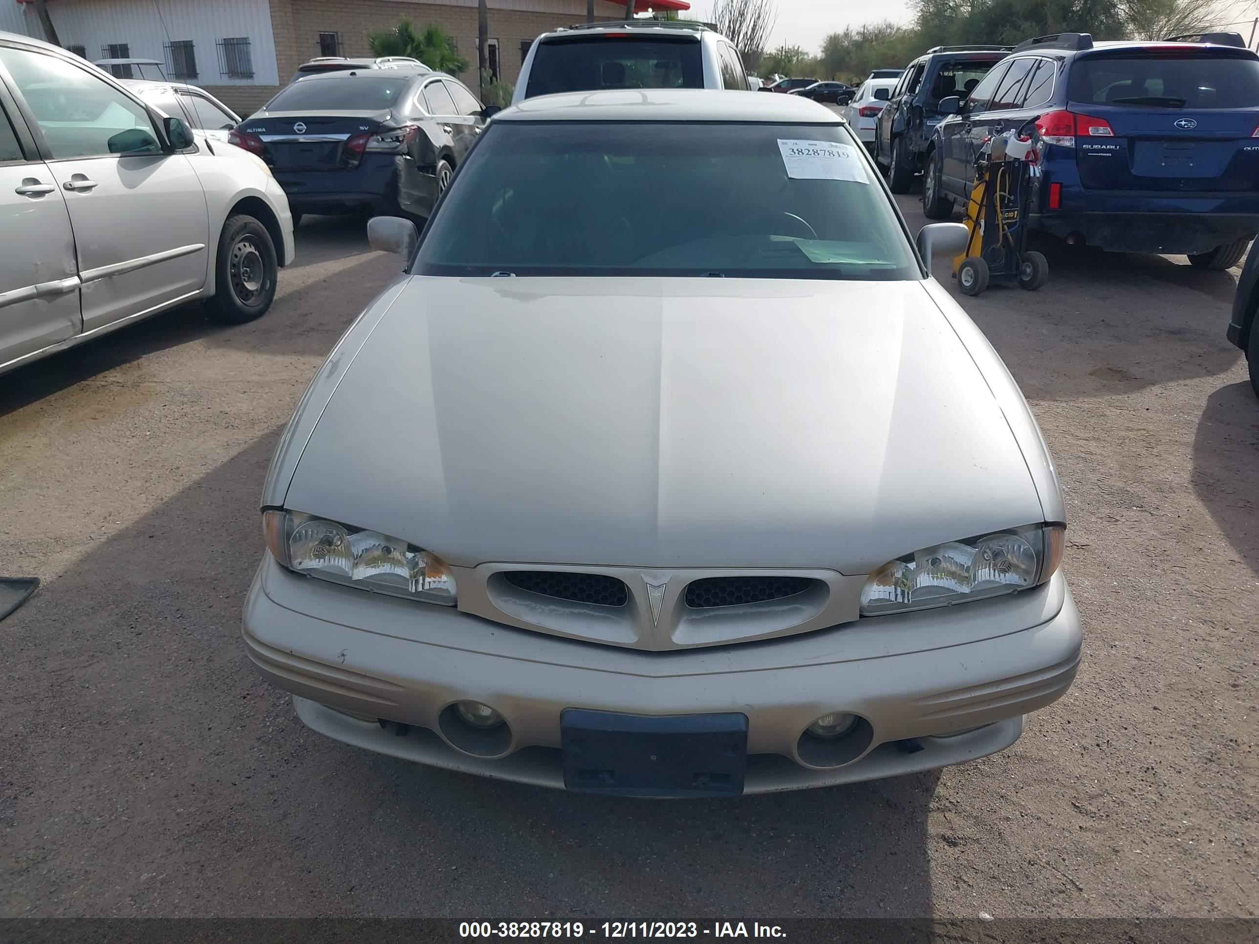 Photo 11 VIN: 1G2HZ52K9WH210714 - PONTIAC BONNEVILLE 