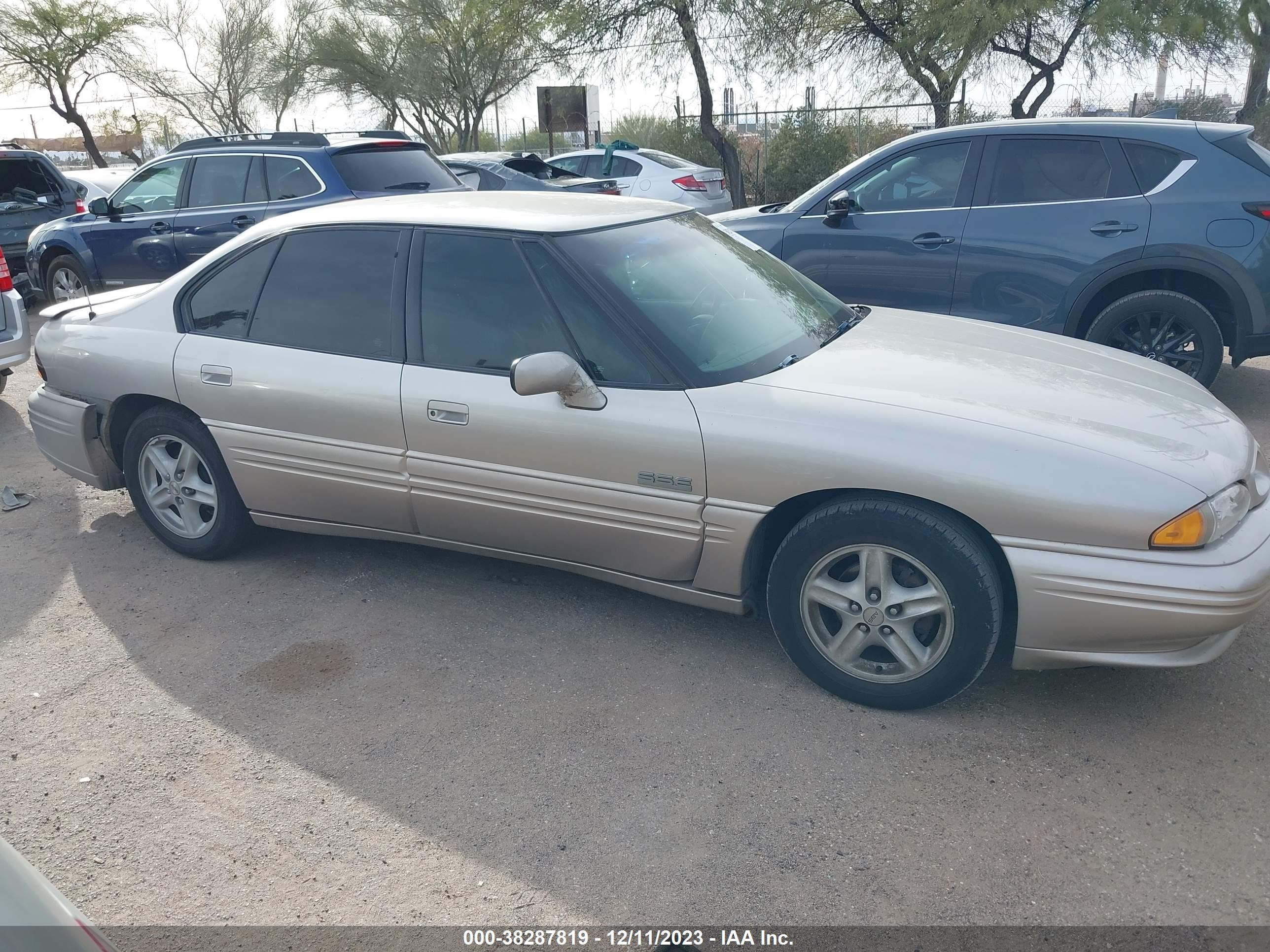 Photo 12 VIN: 1G2HZ52K9WH210714 - PONTIAC BONNEVILLE 