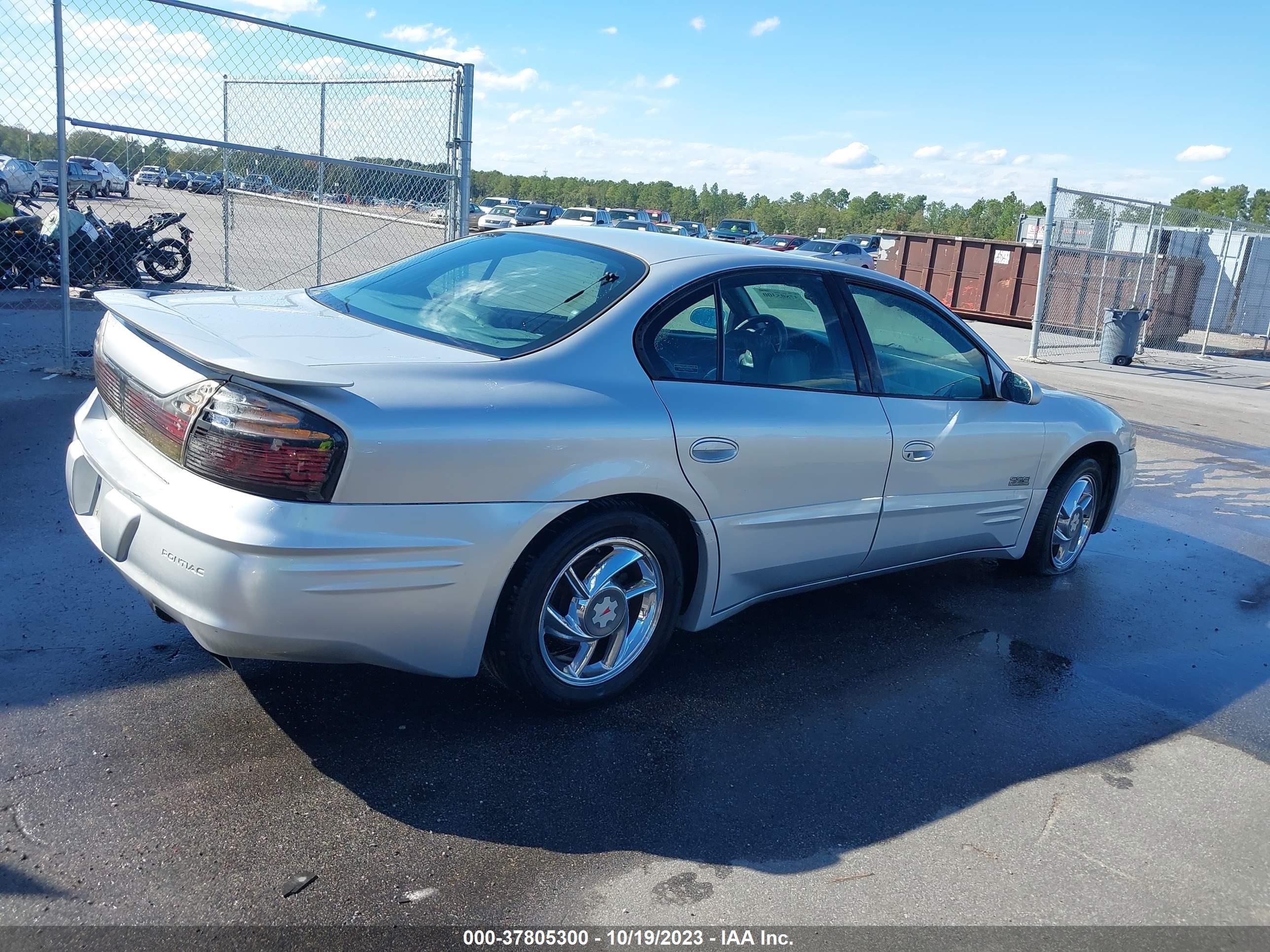 Photo 3 VIN: 1G2HZ5411Y4267617 - PONTIAC BONNEVILLE 