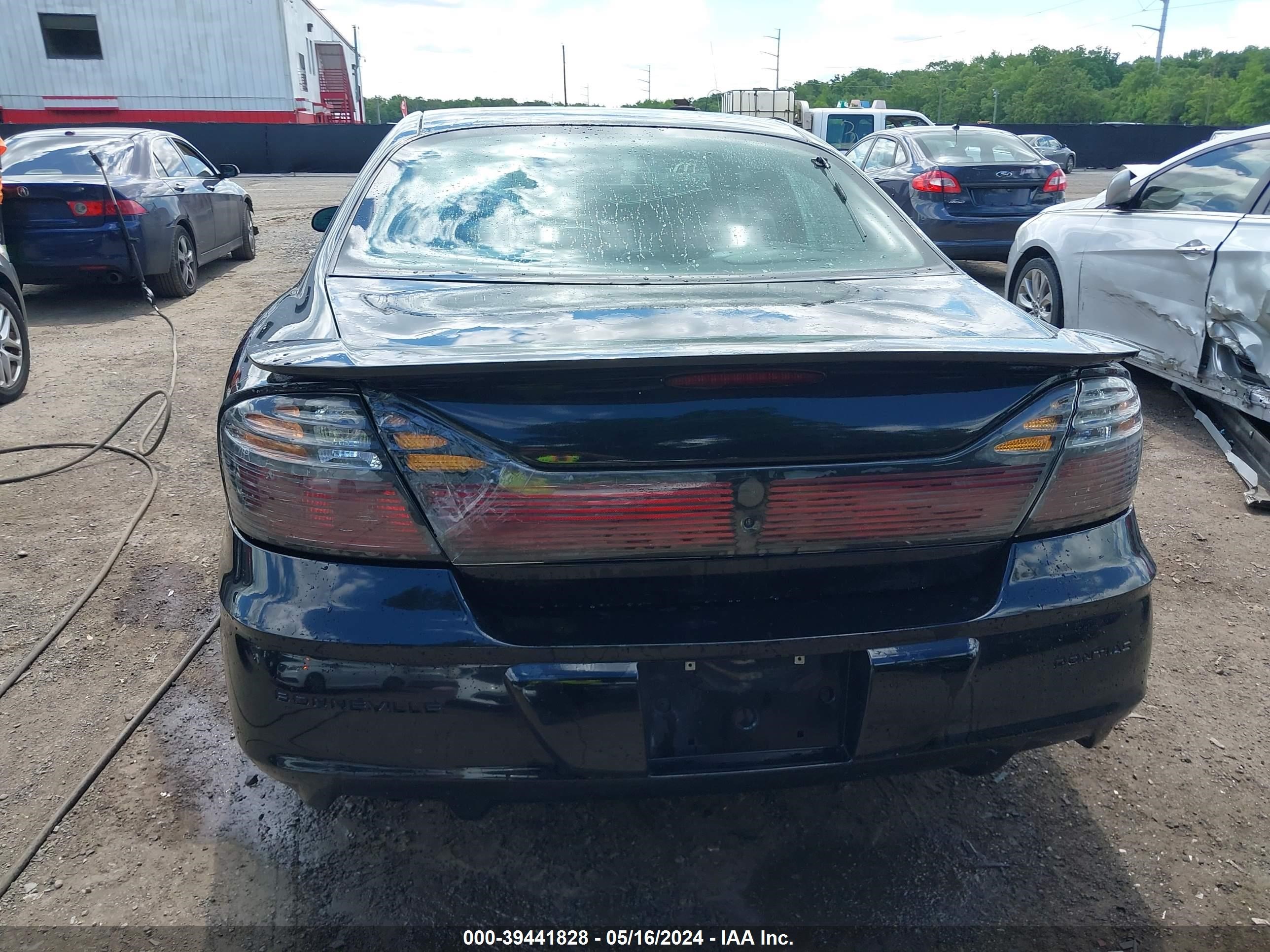 Photo 15 VIN: 1G2HZ541524156253 - PONTIAC BONNEVILLE 