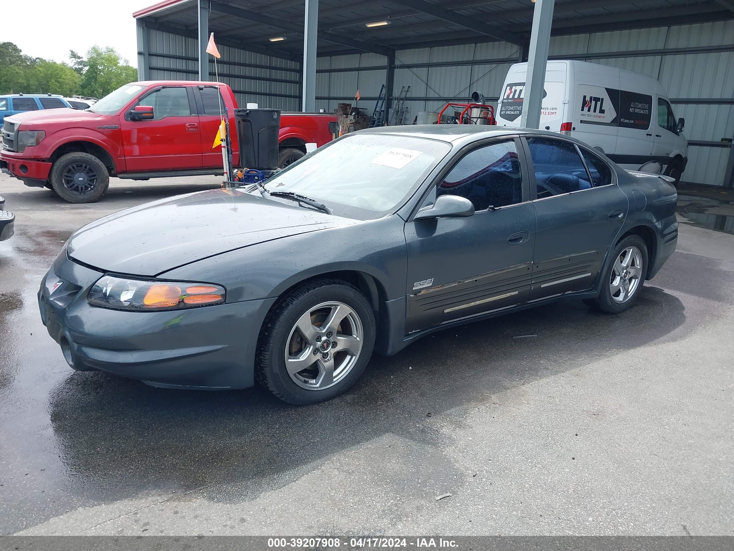 Photo 1 VIN: 1G2HZ541734176411 - PONTIAC BONNEVILLE 