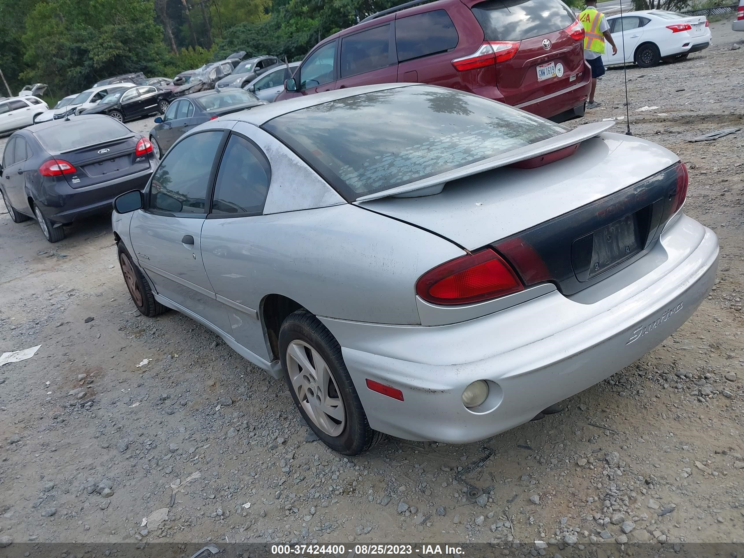 Photo 2 VIN: 1G2JB124027142853 - PONTIAC SUNFIRE 