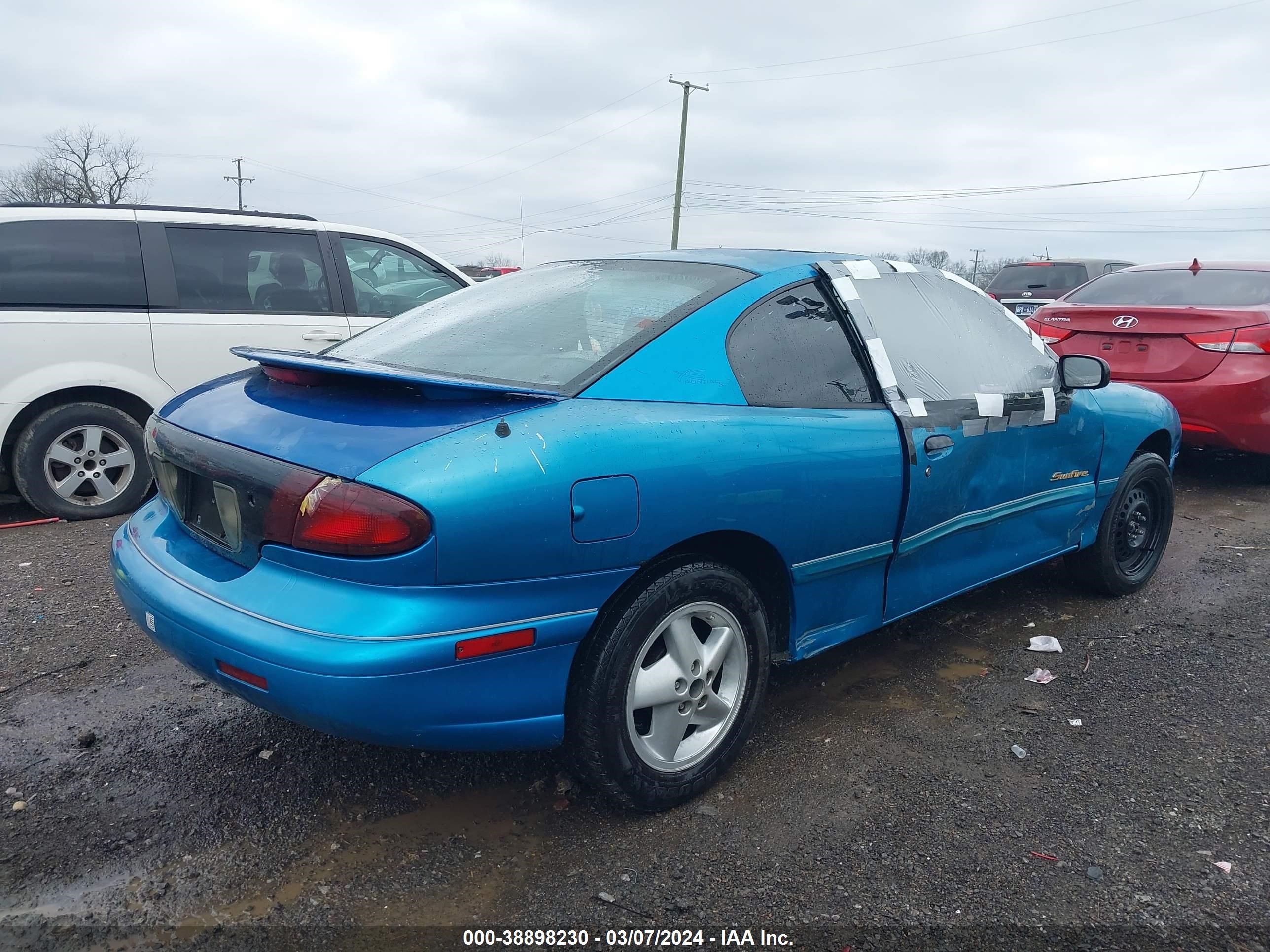 Photo 3 VIN: 1G2JB1241W7537288 - PONTIAC SUNFIRE 