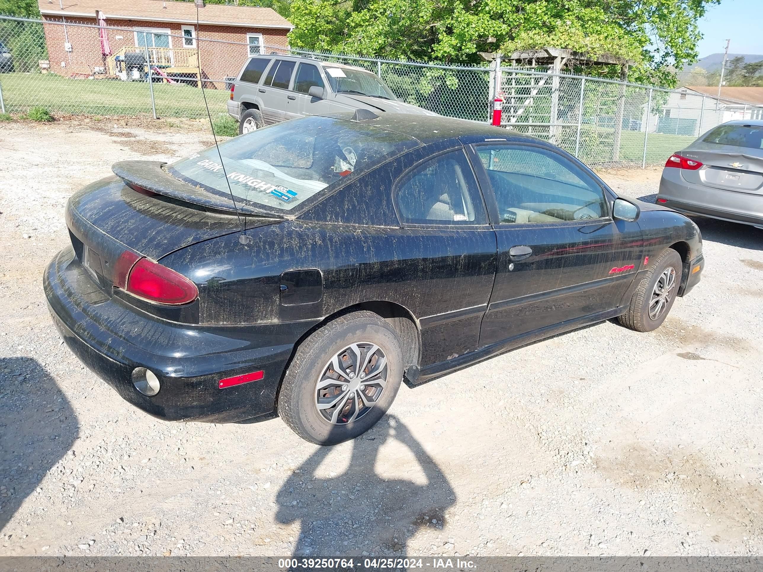 Photo 3 VIN: 1G2JB124427396226 - PONTIAC SUNFIRE 