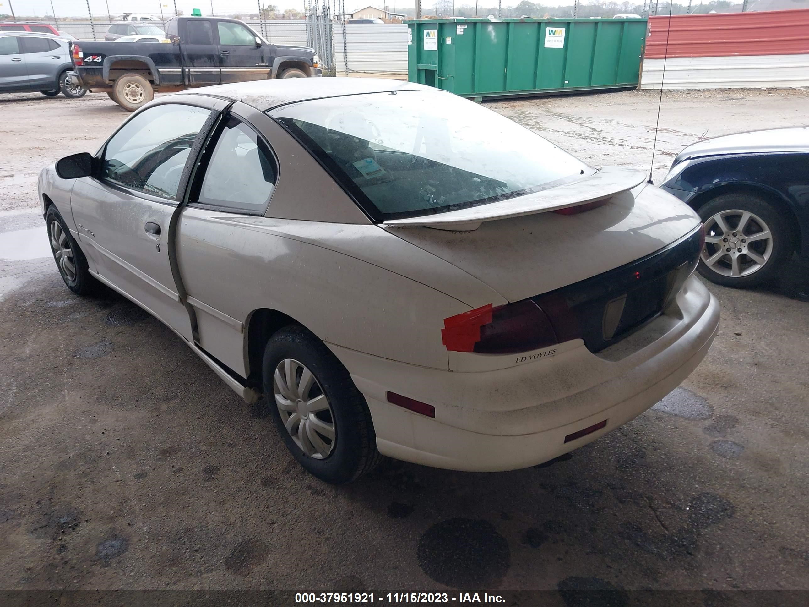 Photo 2 VIN: 1G2JB1248W7511271 - PONTIAC SUNFIRE 