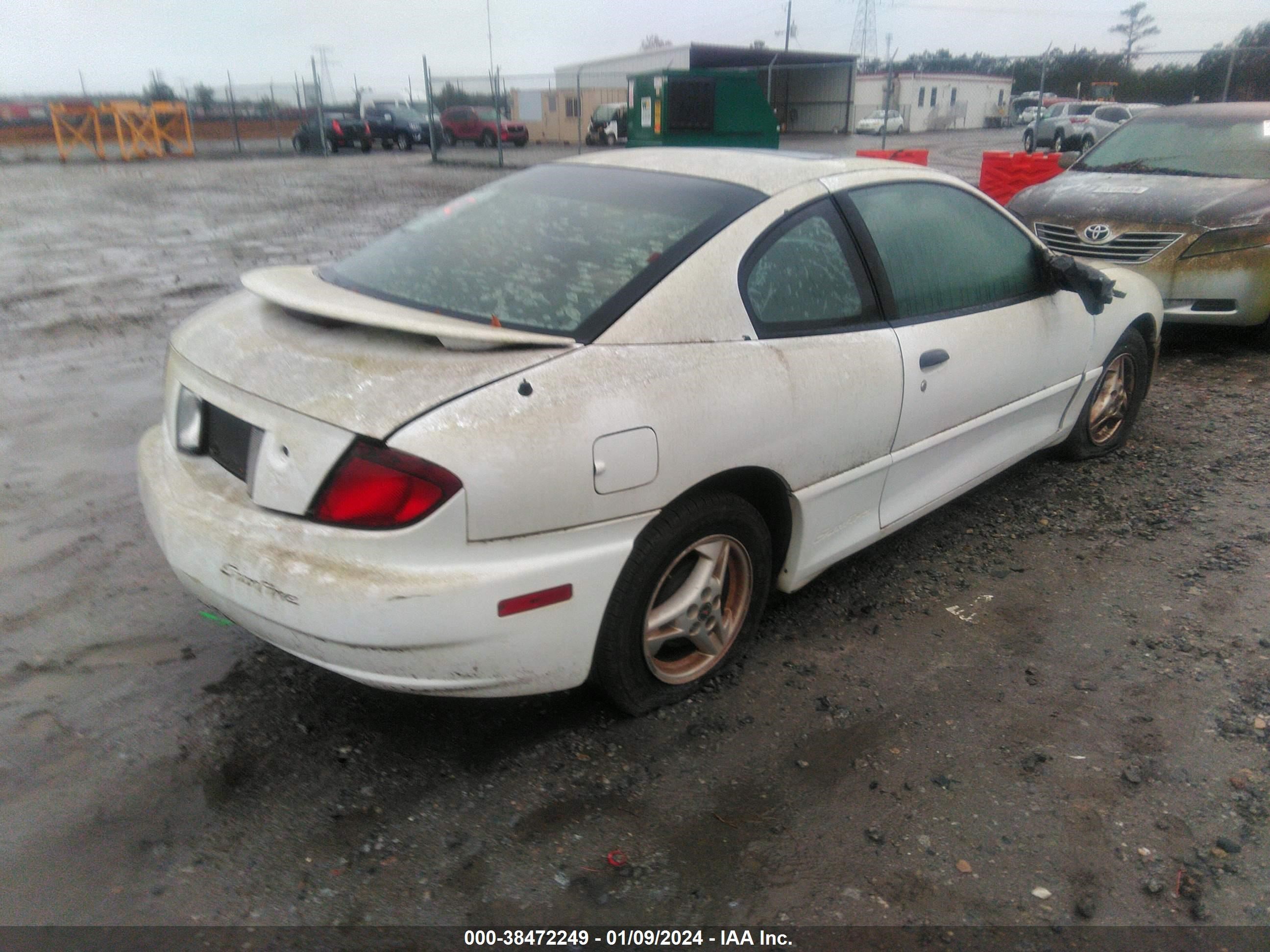 Photo 3 VIN: 1G2JB12F247186504 - PONTIAC SUNFIRE 