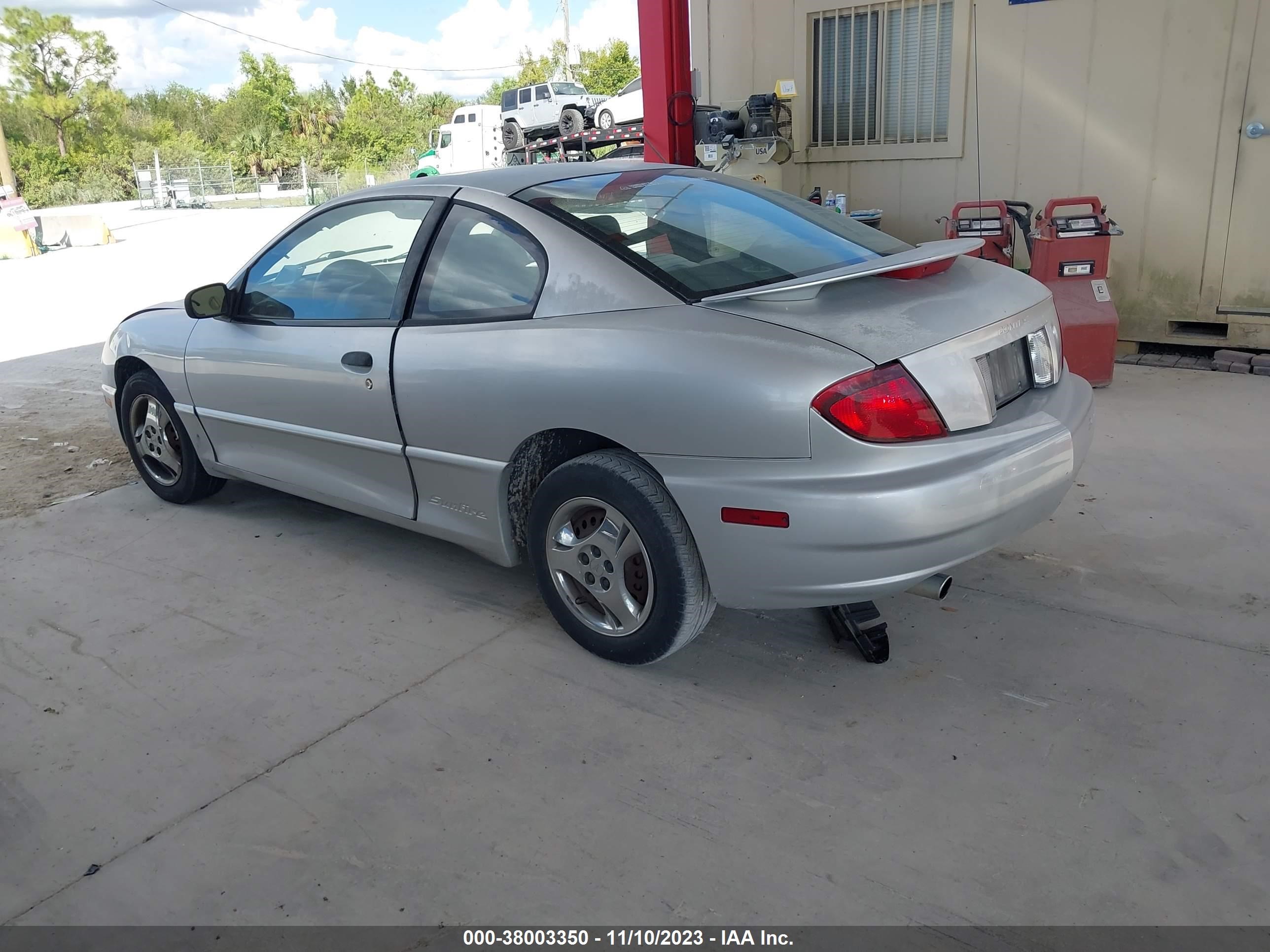 Photo 2 VIN: 1G2JB12F337380179 - PONTIAC SUNFIRE 