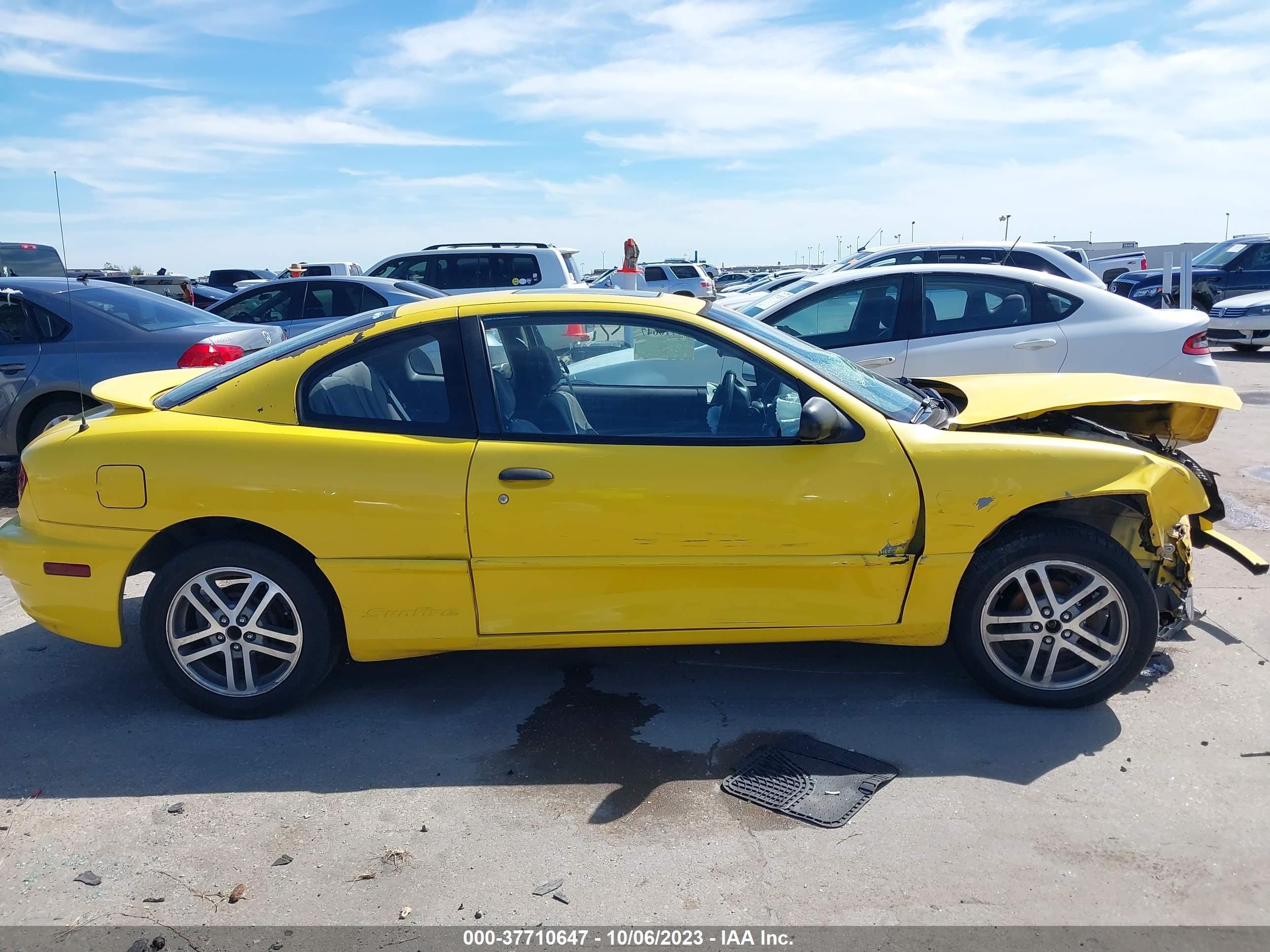 Photo 13 VIN: 1G2JB12F447149907 - PONTIAC SUNFIRE 