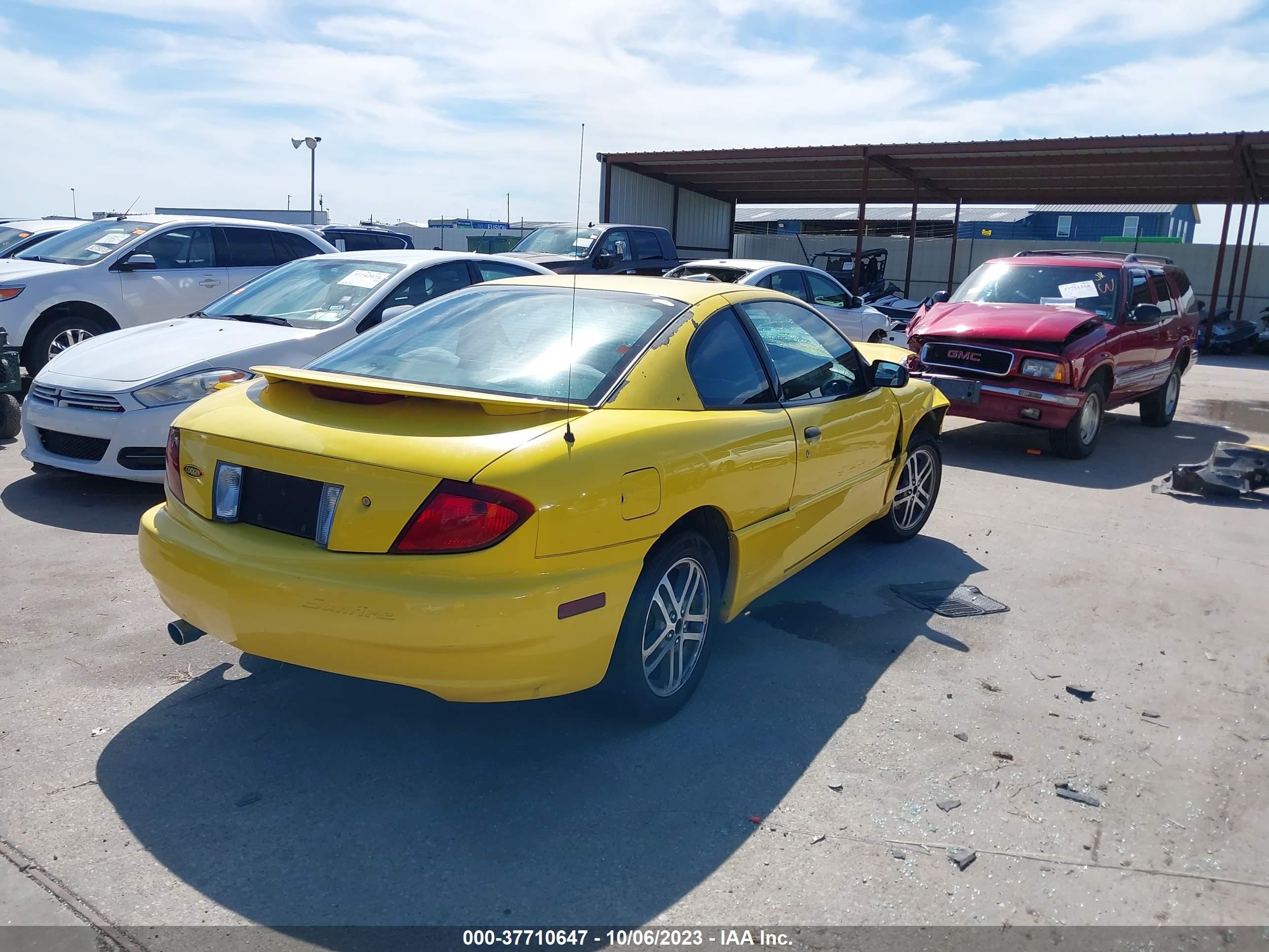 Photo 3 VIN: 1G2JB12F447149907 - PONTIAC SUNFIRE 