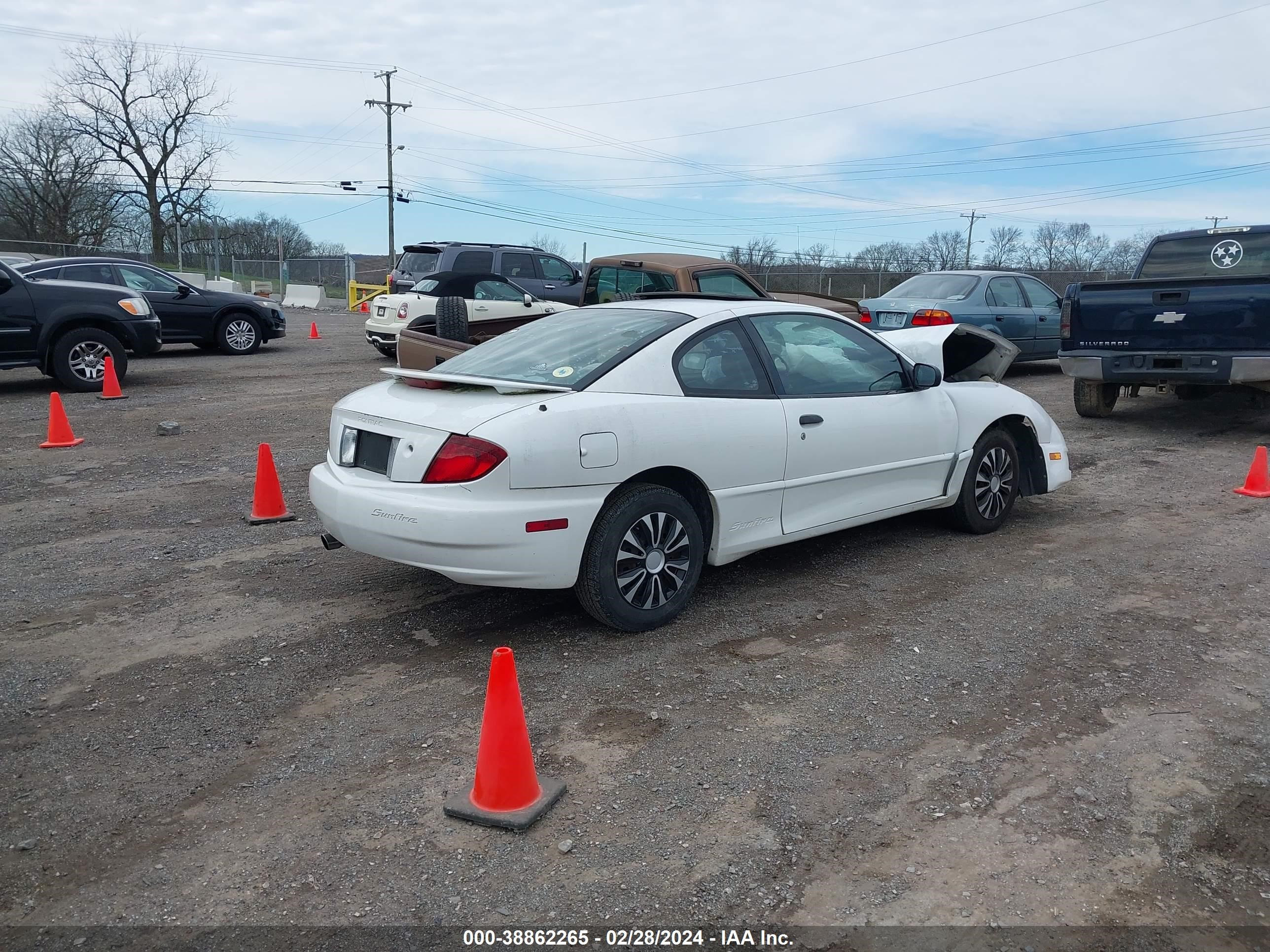 Photo 3 VIN: 1G2JB12F547220063 - PONTIAC SUNFIRE 