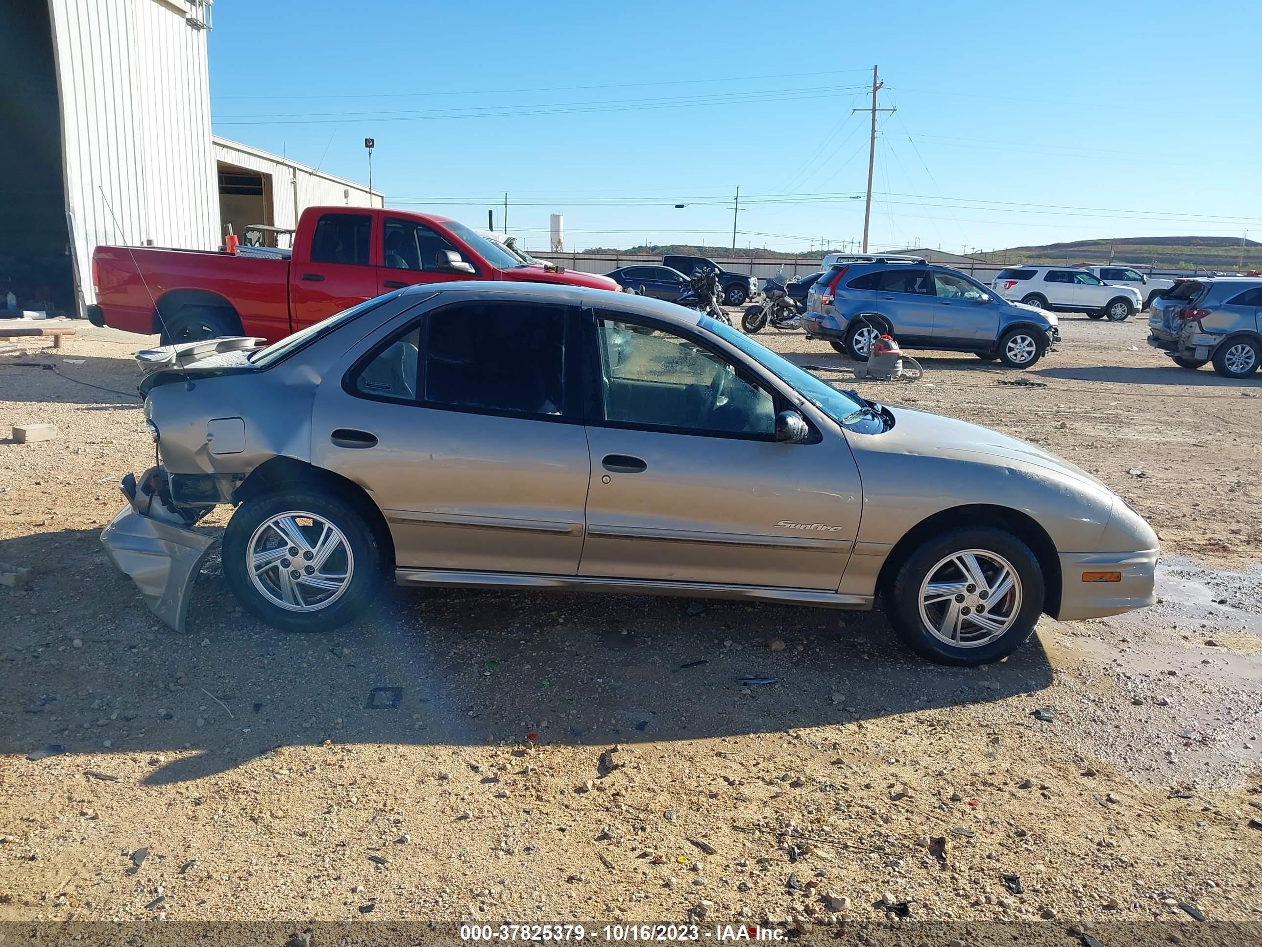 Photo 12 VIN: 1G2JB524217186682 - PONTIAC SUNFIRE 