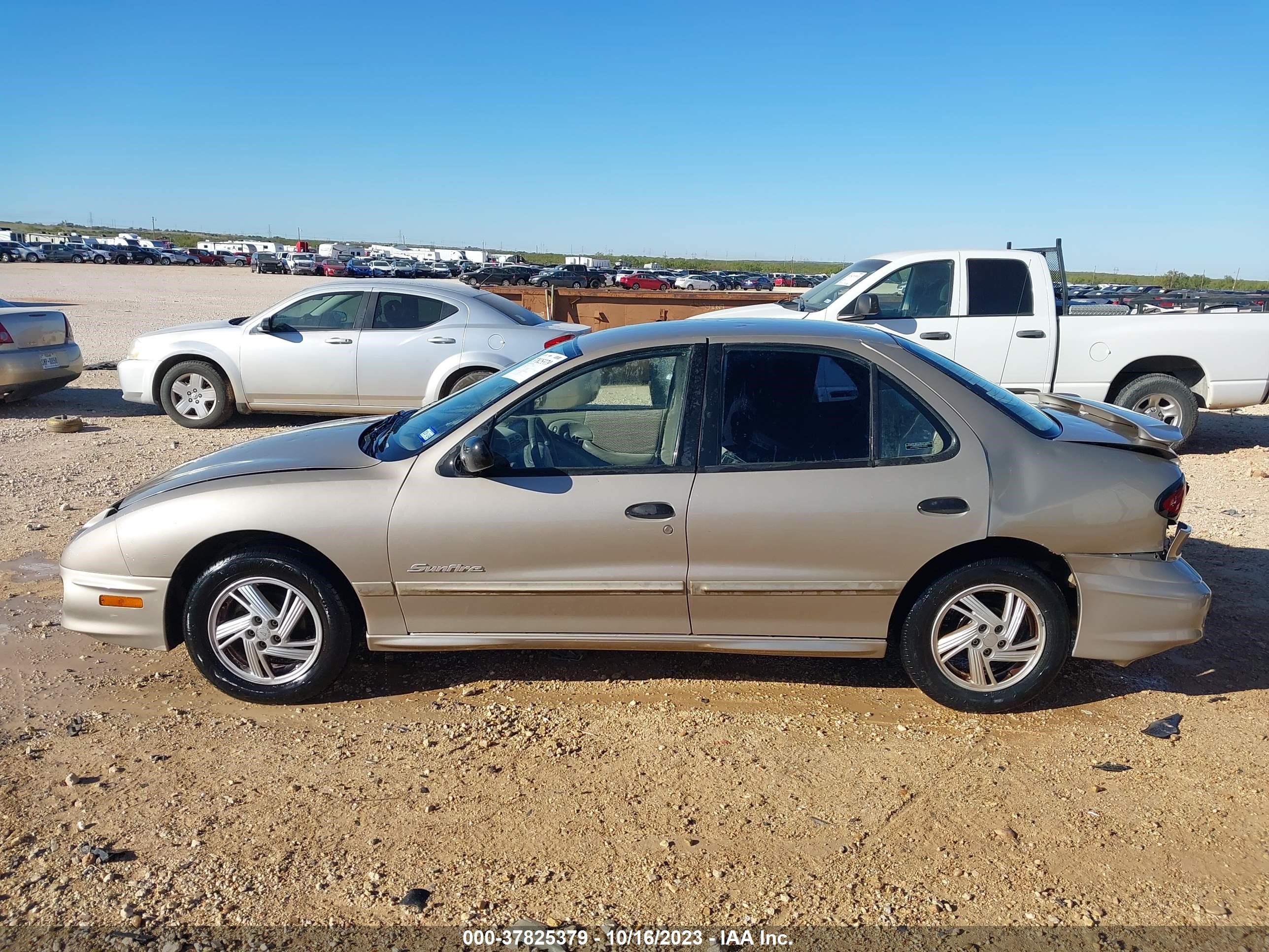 Photo 13 VIN: 1G2JB524217186682 - PONTIAC SUNFIRE 