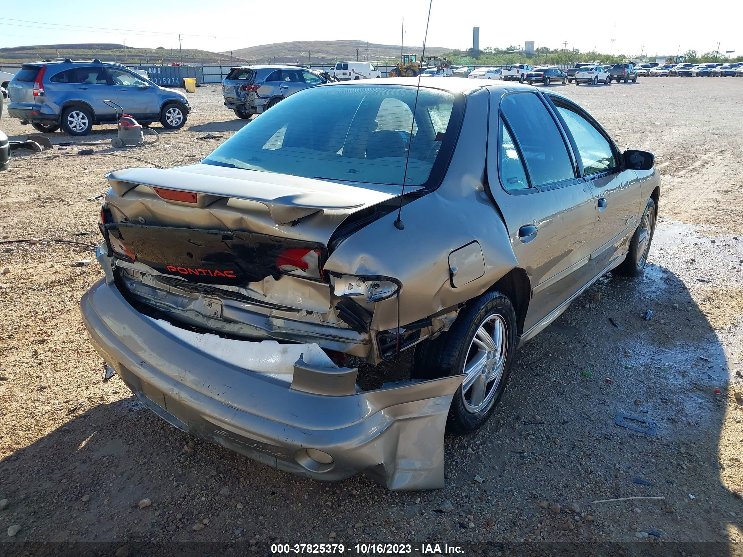 Photo 5 VIN: 1G2JB524217186682 - PONTIAC SUNFIRE 