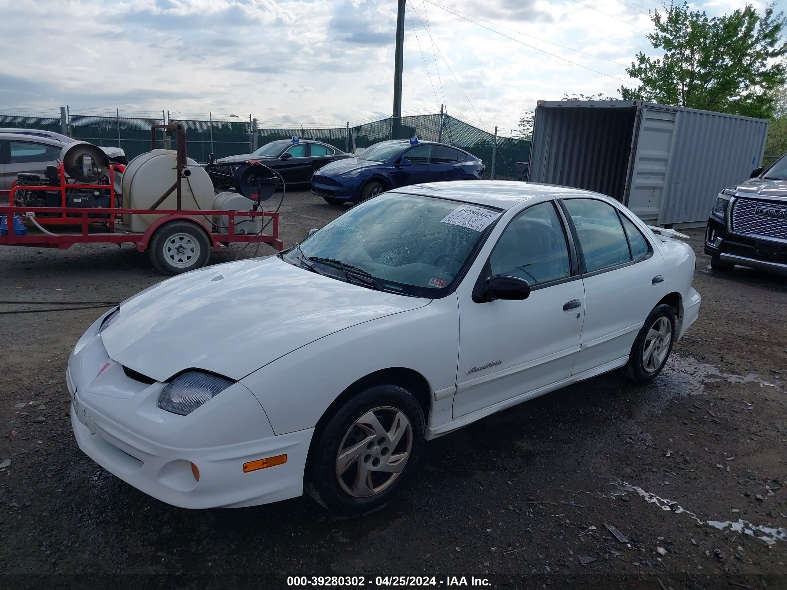 Photo 1 VIN: 1G2JB5249Y7188570 - PONTIAC SUNFIRE 