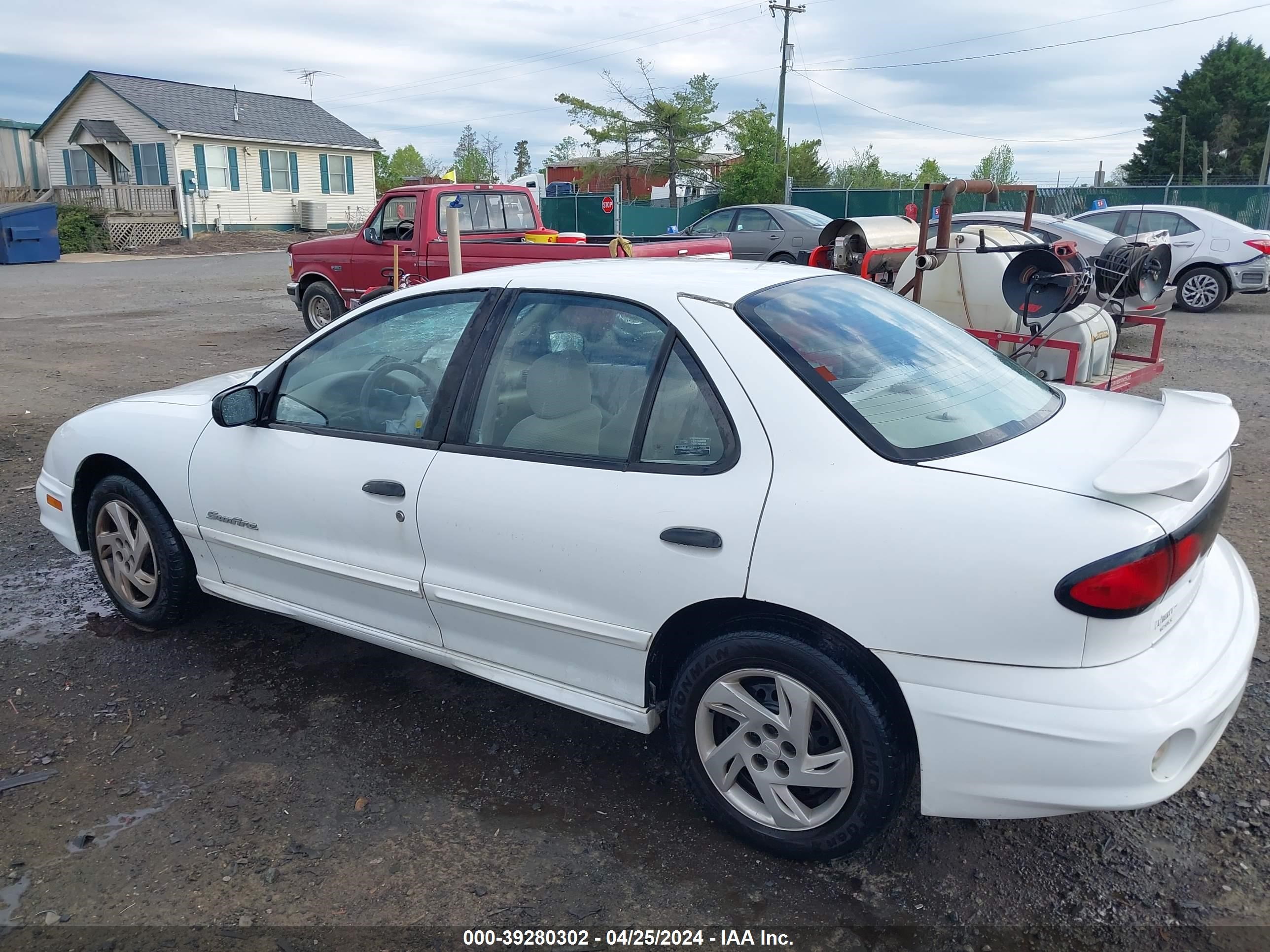 Photo 2 VIN: 1G2JB5249Y7188570 - PONTIAC SUNFIRE 