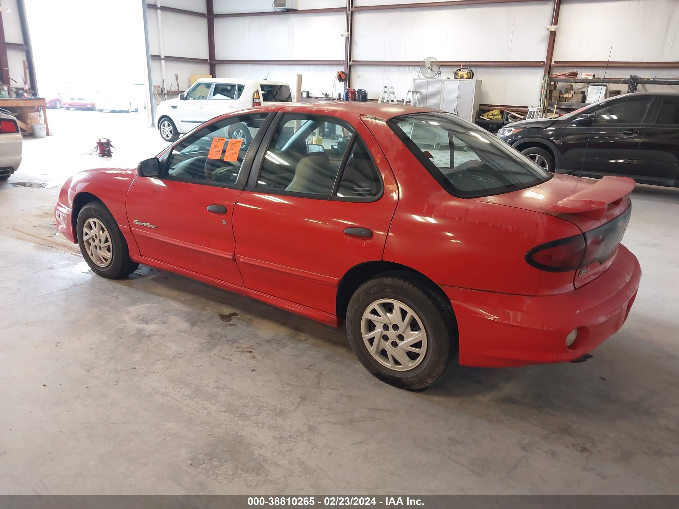 Photo 2 VIN: 1G2JB524X17342810 - PONTIAC SUNFIRE 