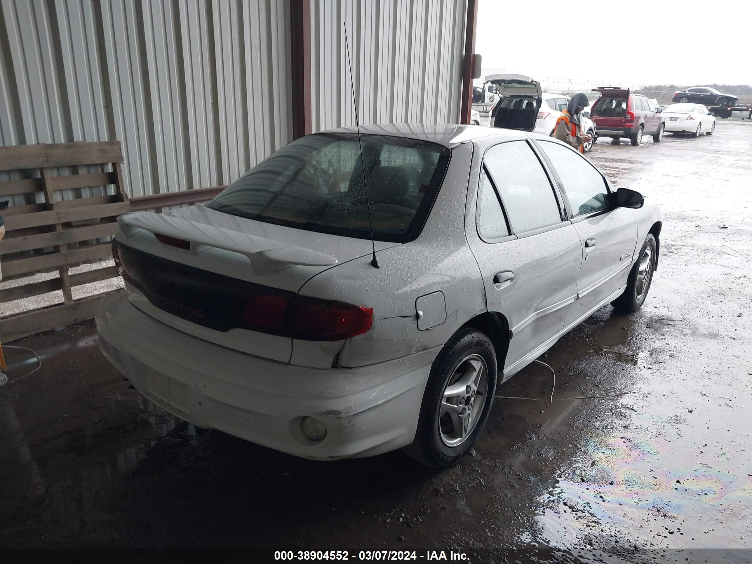 Photo 3 VIN: 1G2JB524XY7370357 - PONTIAC SUNFIRE 