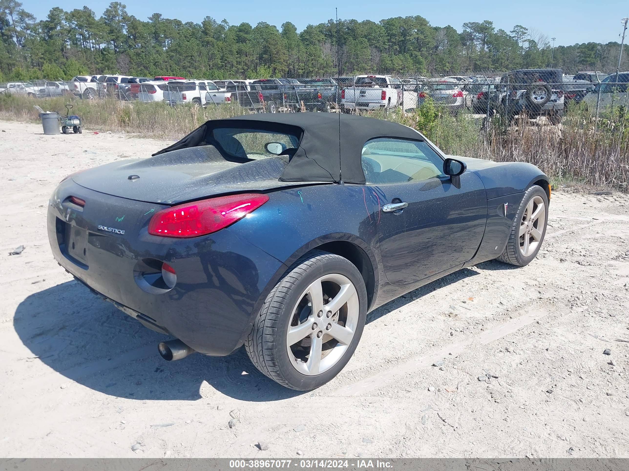 Photo 3 VIN: 1G2MB33B16Y107731 - PONTIAC SOLSTICE 