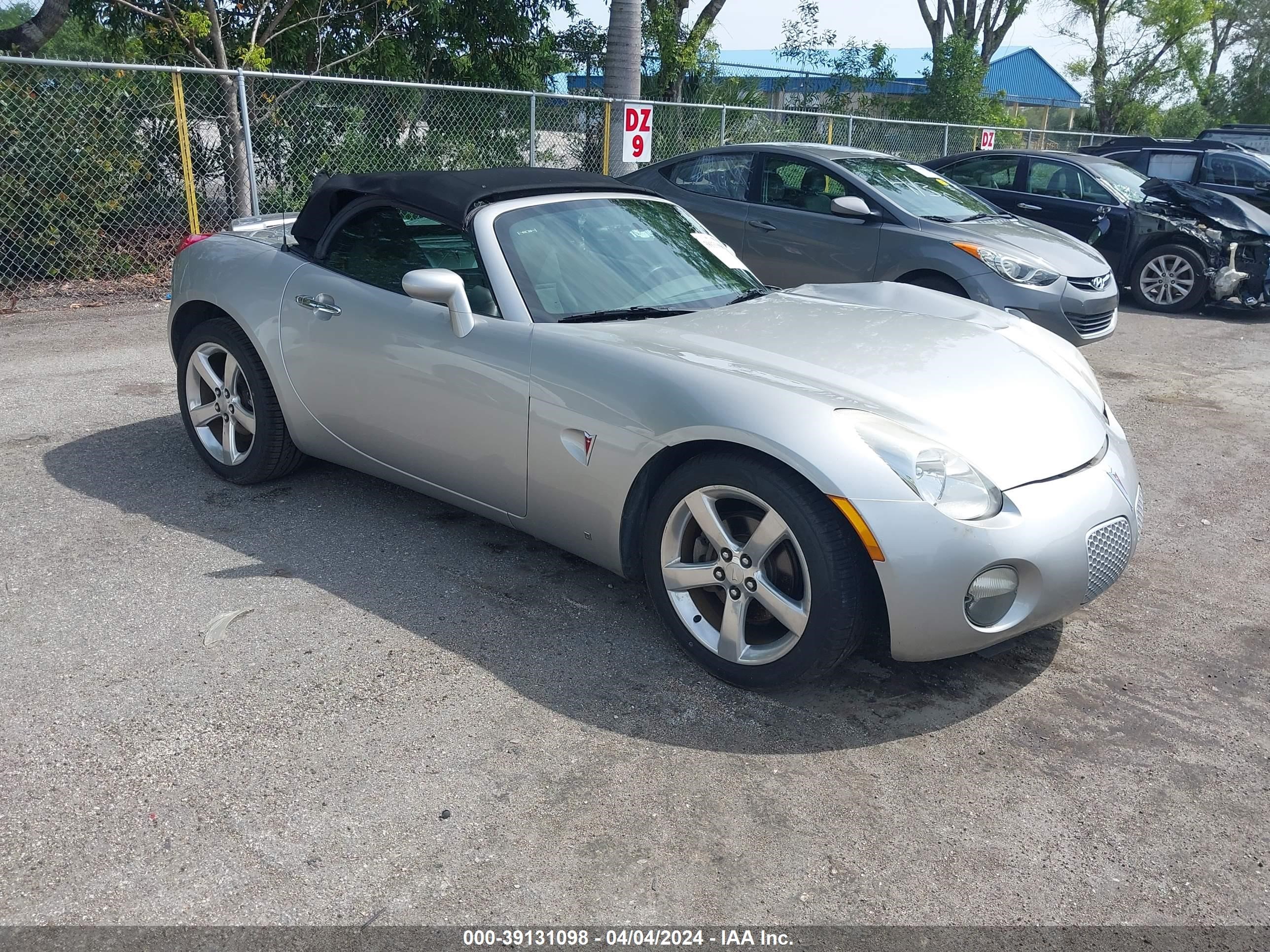 Photo 0 VIN: 1G2MB33B26Y100500 - PONTIAC SOLSTICE 