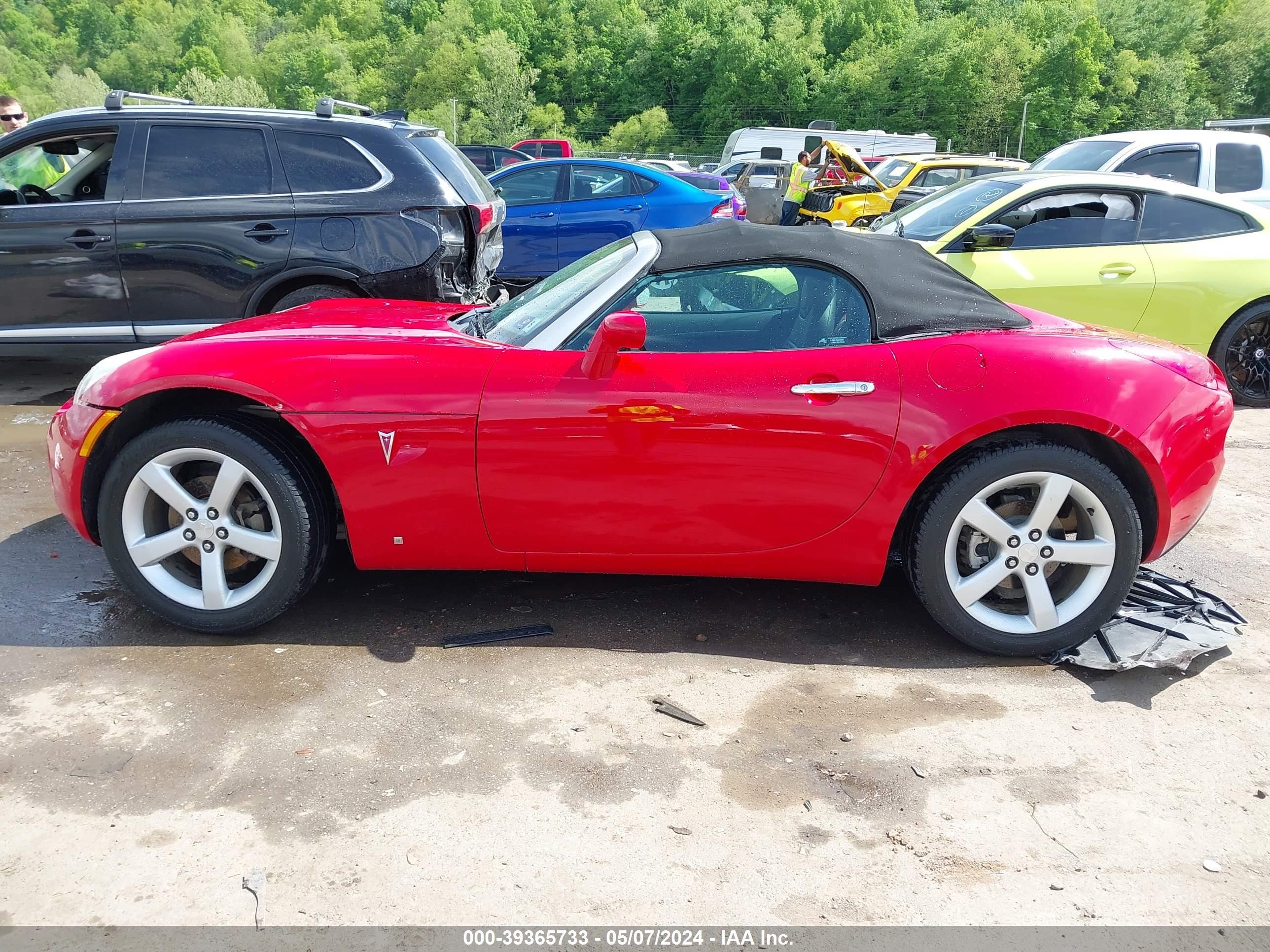 Photo 13 VIN: 1G2MB33B26Y111643 - PONTIAC SOLSTICE 