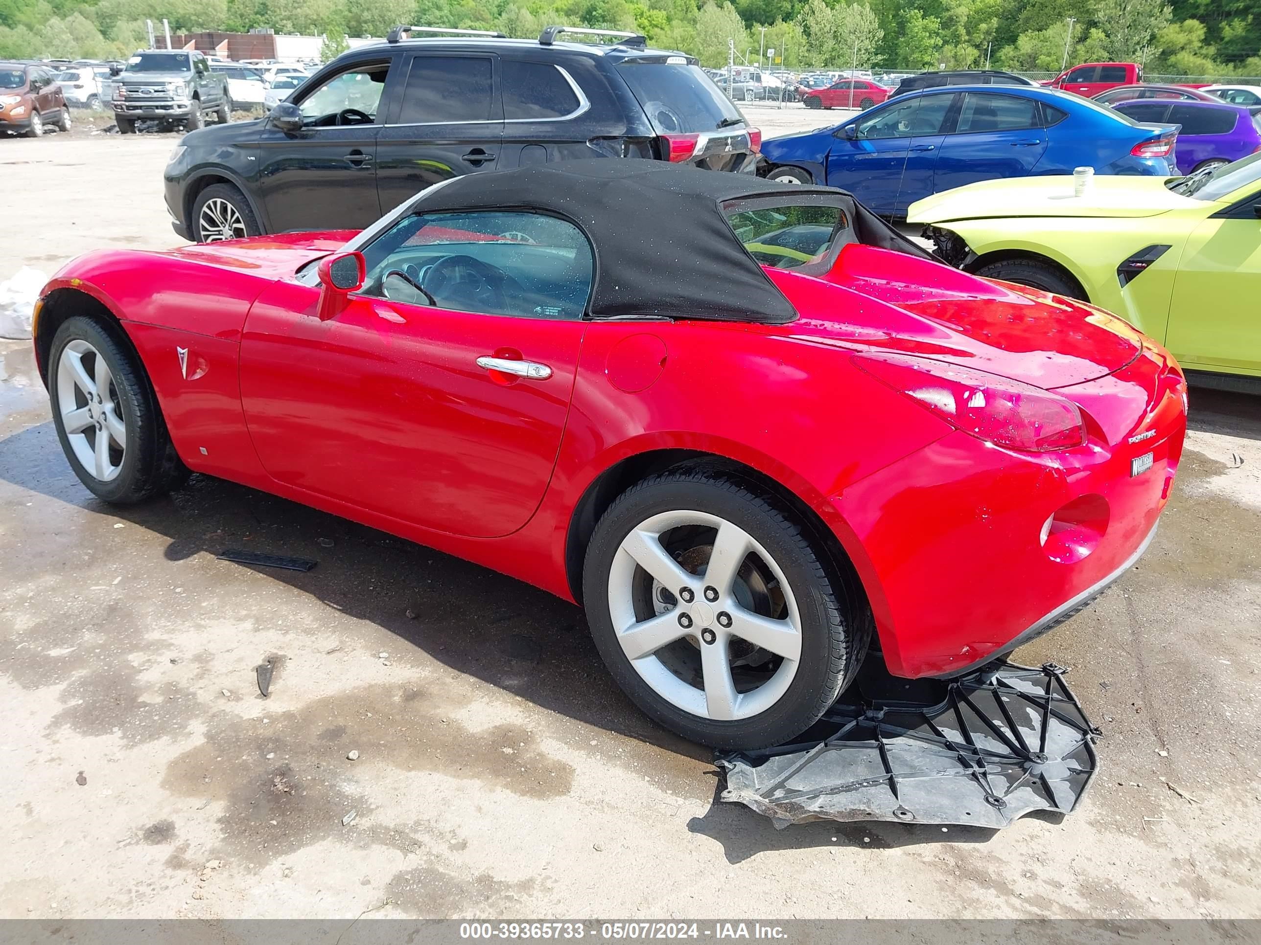 Photo 2 VIN: 1G2MB33B26Y111643 - PONTIAC SOLSTICE 