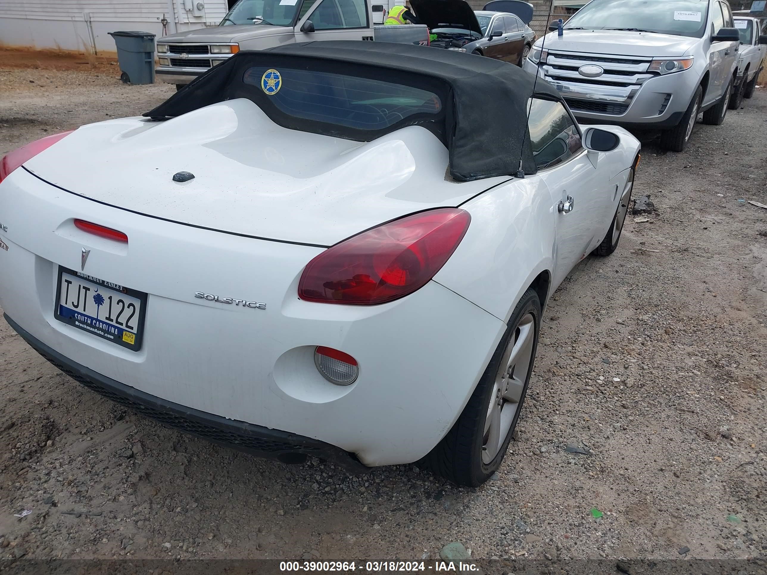 Photo 3 VIN: 1G2MB33B36Y000924 - PONTIAC SOLSTICE 