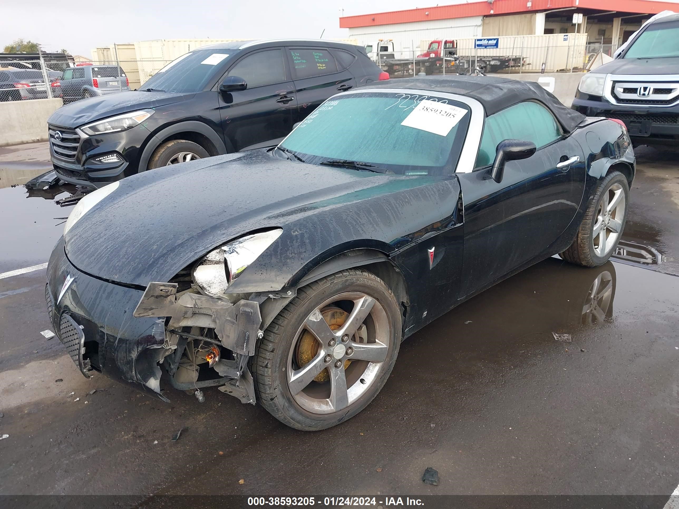 Photo 1 VIN: 1G2MB33B36Y105172 - PONTIAC SOLSTICE 