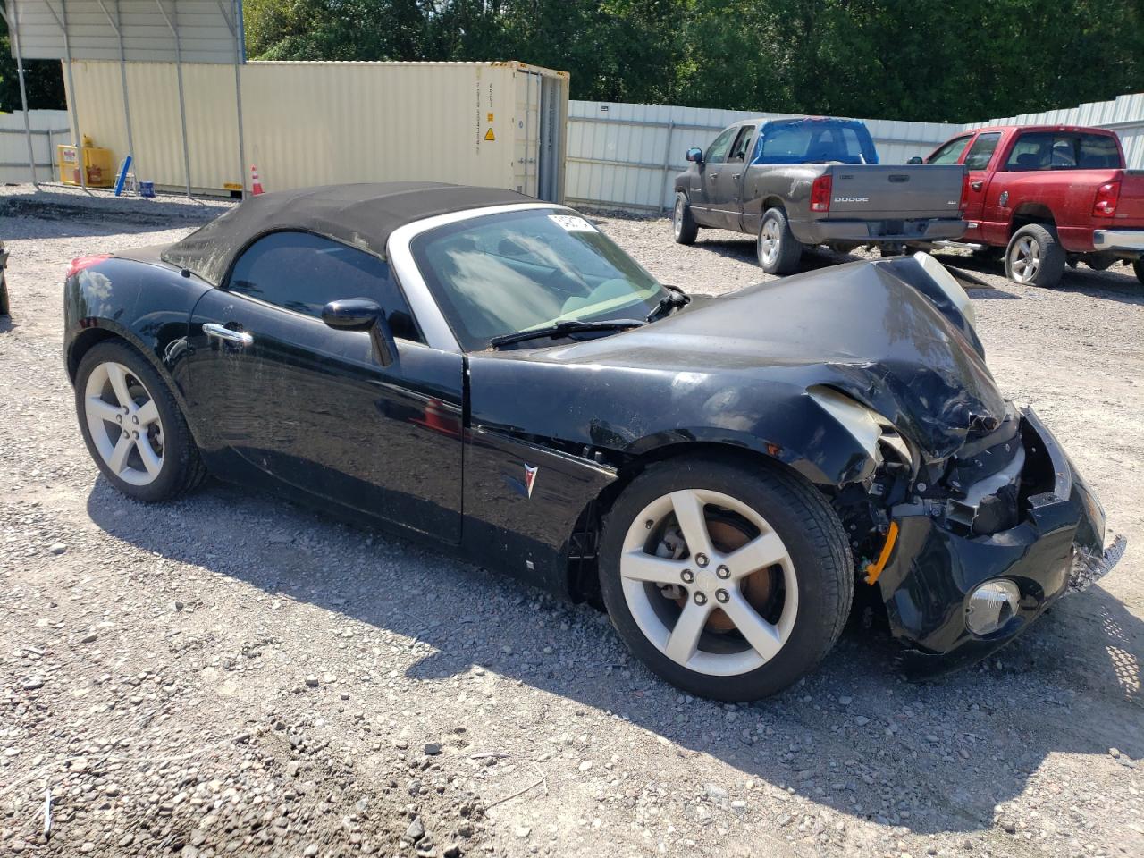 Photo 3 VIN: 1G2MB33B46Y000303 - PONTIAC SOLSTICE 