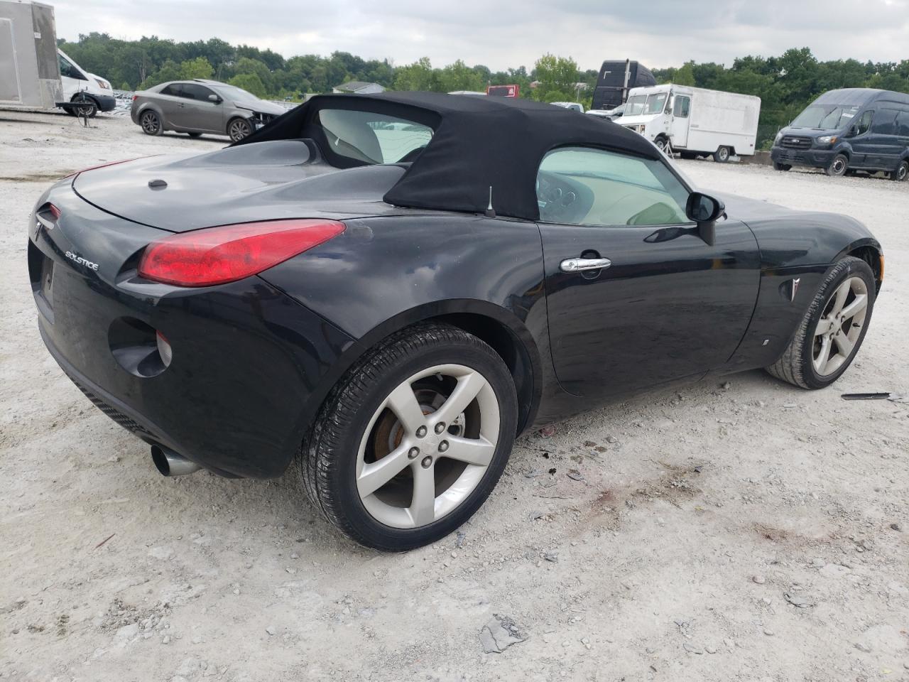 Photo 2 VIN: 1G2MB33B46Y000365 - PONTIAC SOLSTICE 