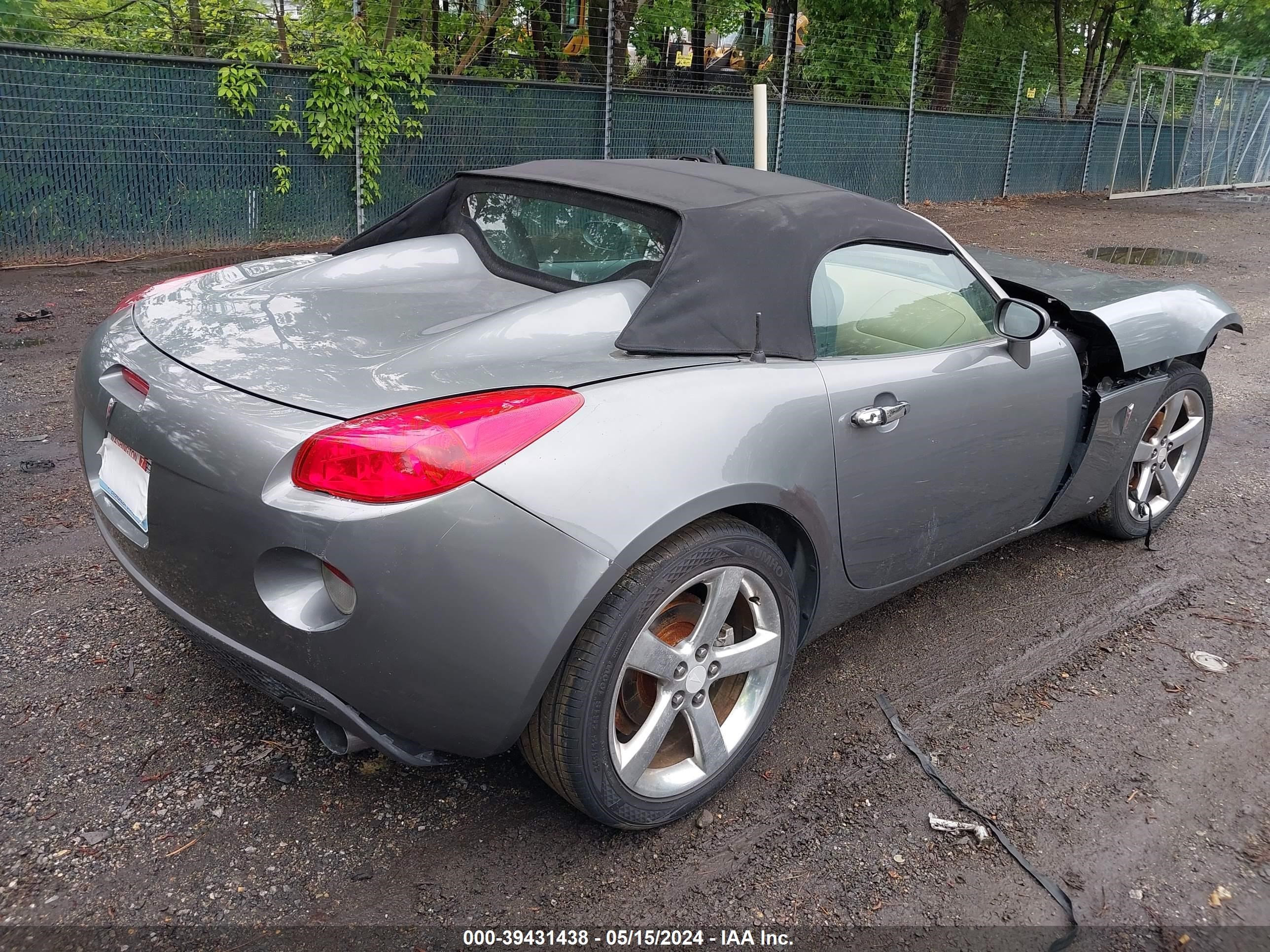 Photo 3 VIN: 1G2MB33B46Y102734 - PONTIAC SOLSTICE 