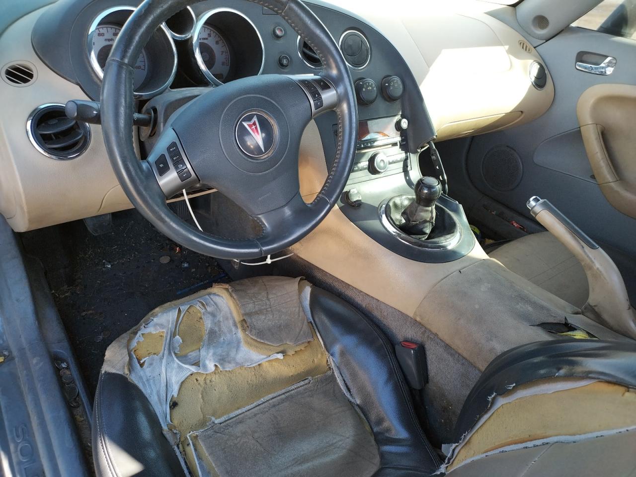 Photo 8 VIN: 1G2MB33B66Y000402 - PONTIAC SOLSTICE 