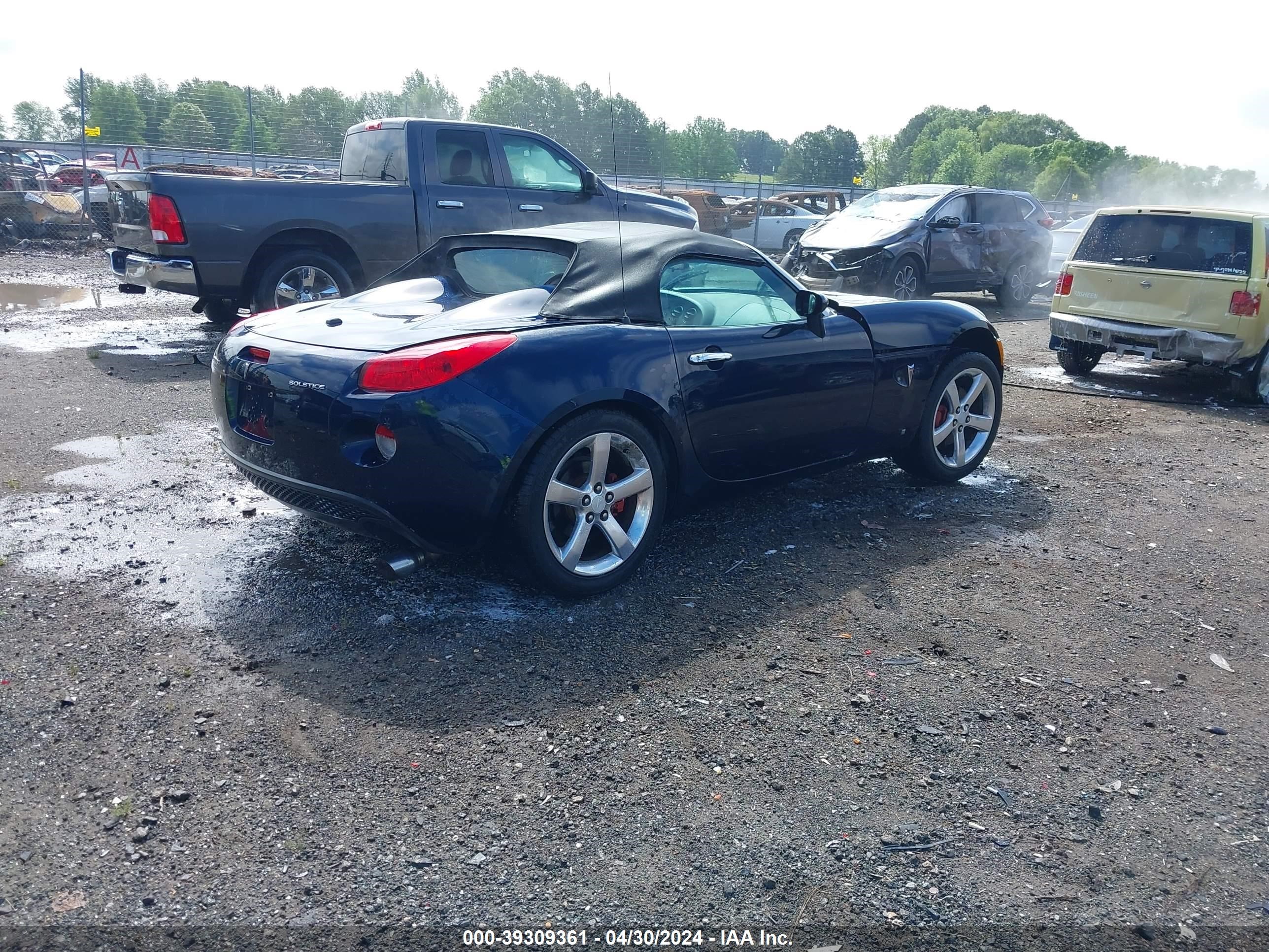 Photo 3 VIN: 1G2MB33B66Y108681 - PONTIAC SOLSTICE 