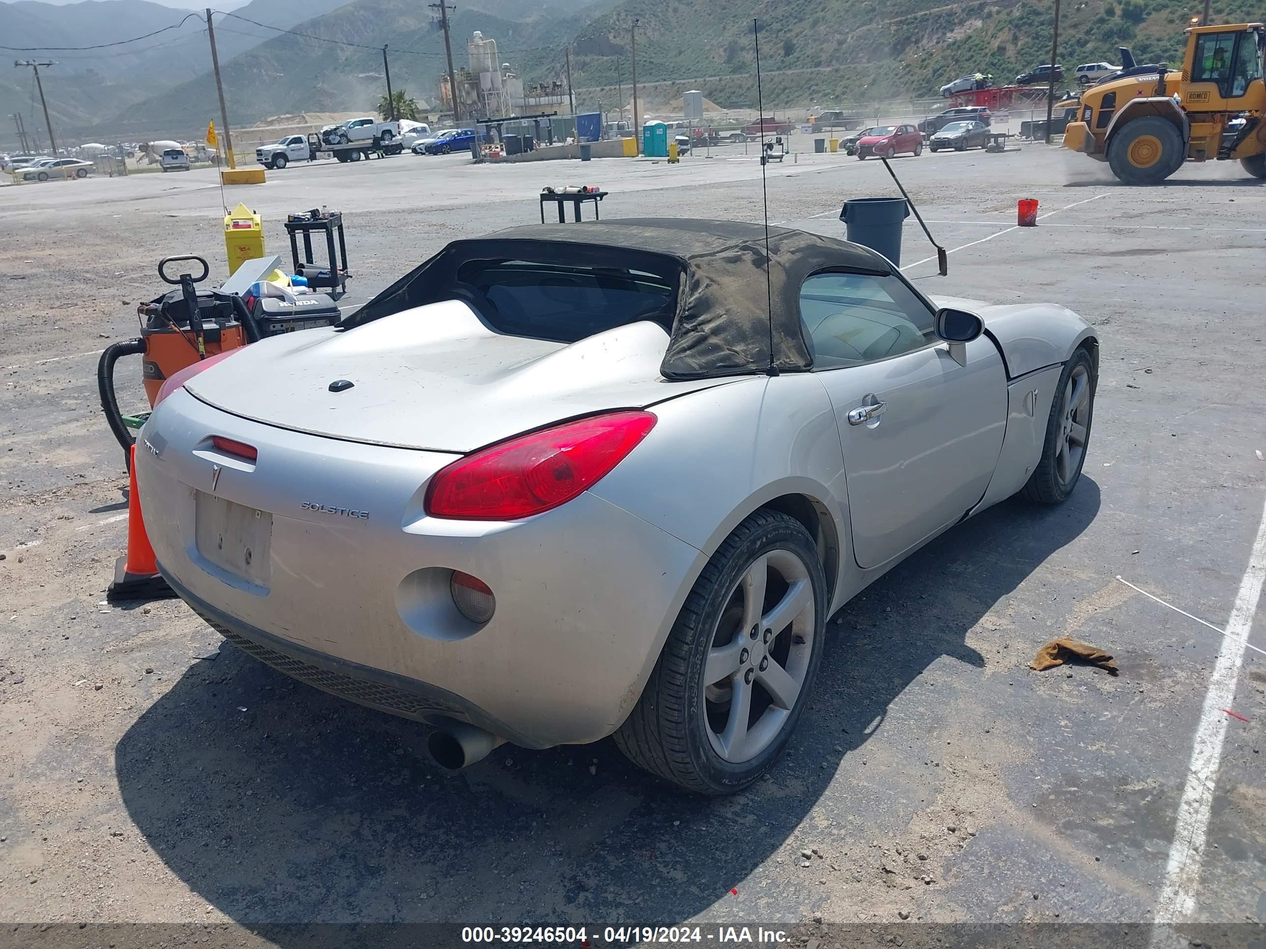 Photo 3 VIN: 1G2MB33B76Y106602 - PONTIAC SOLSTICE 