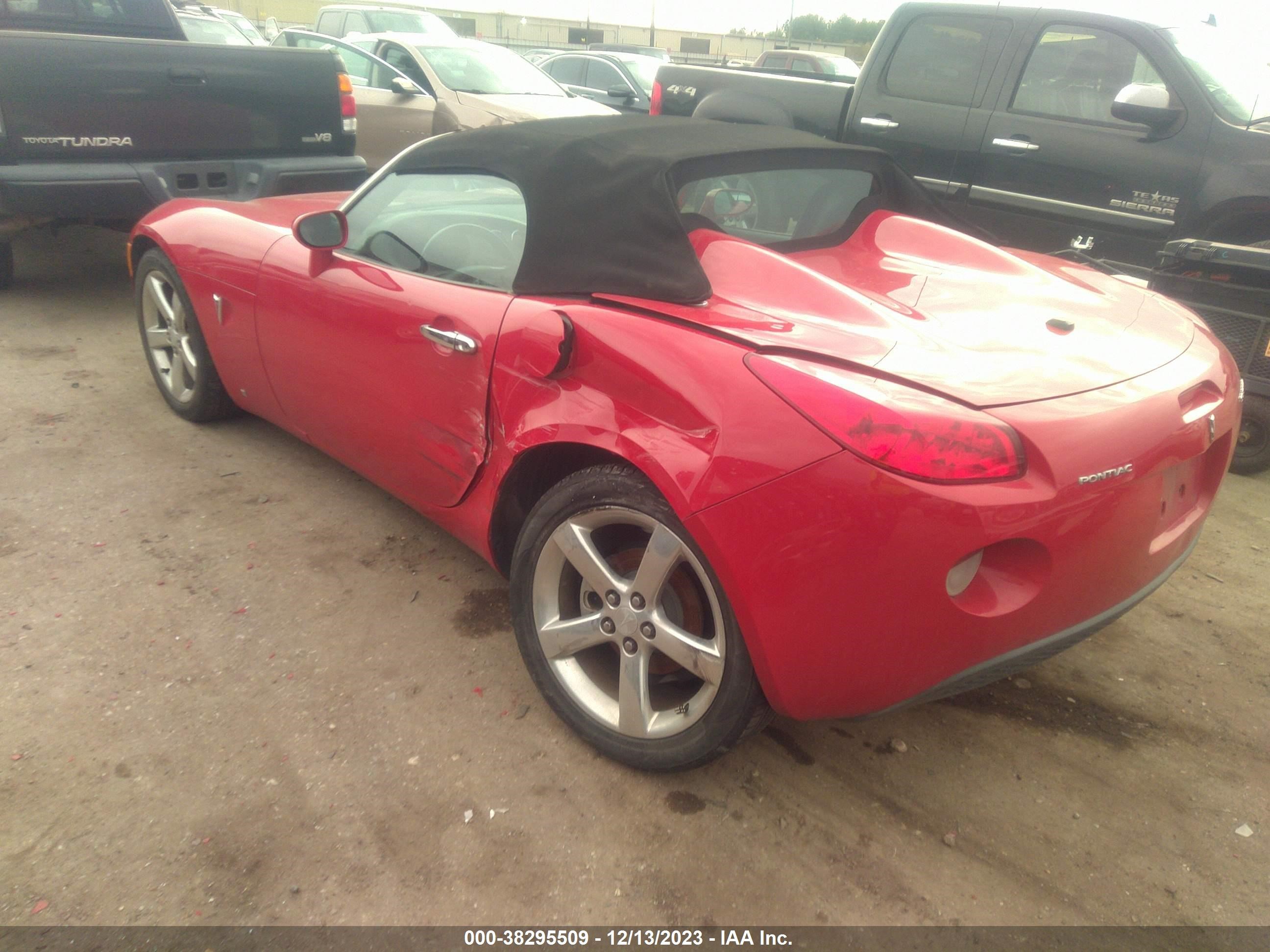 Photo 2 VIN: 1G2MB33B96Y103832 - PONTIAC SOLSTICE 