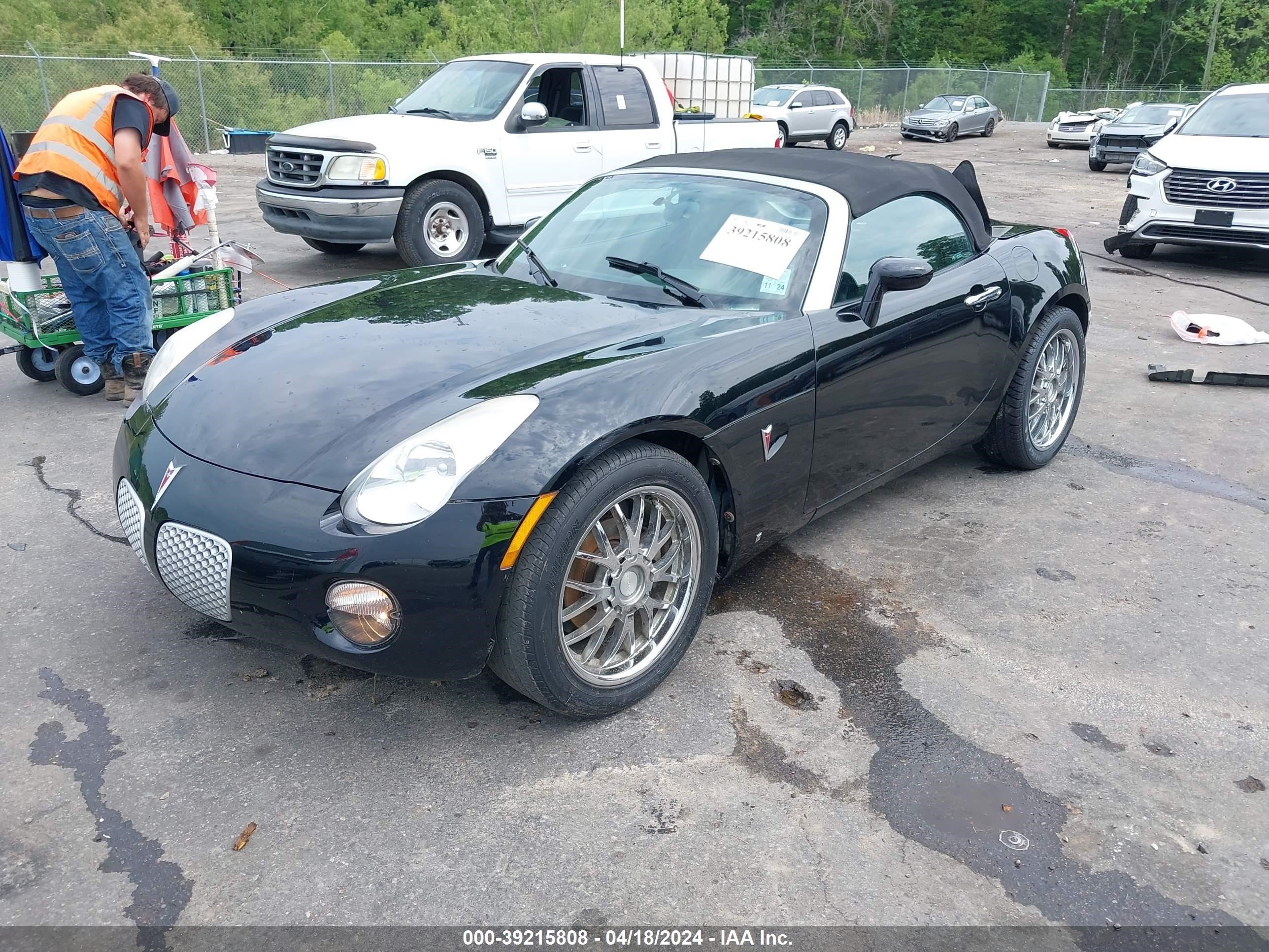 Photo 1 VIN: 1G2MB33B96Y111509 - PONTIAC SOLSTICE 