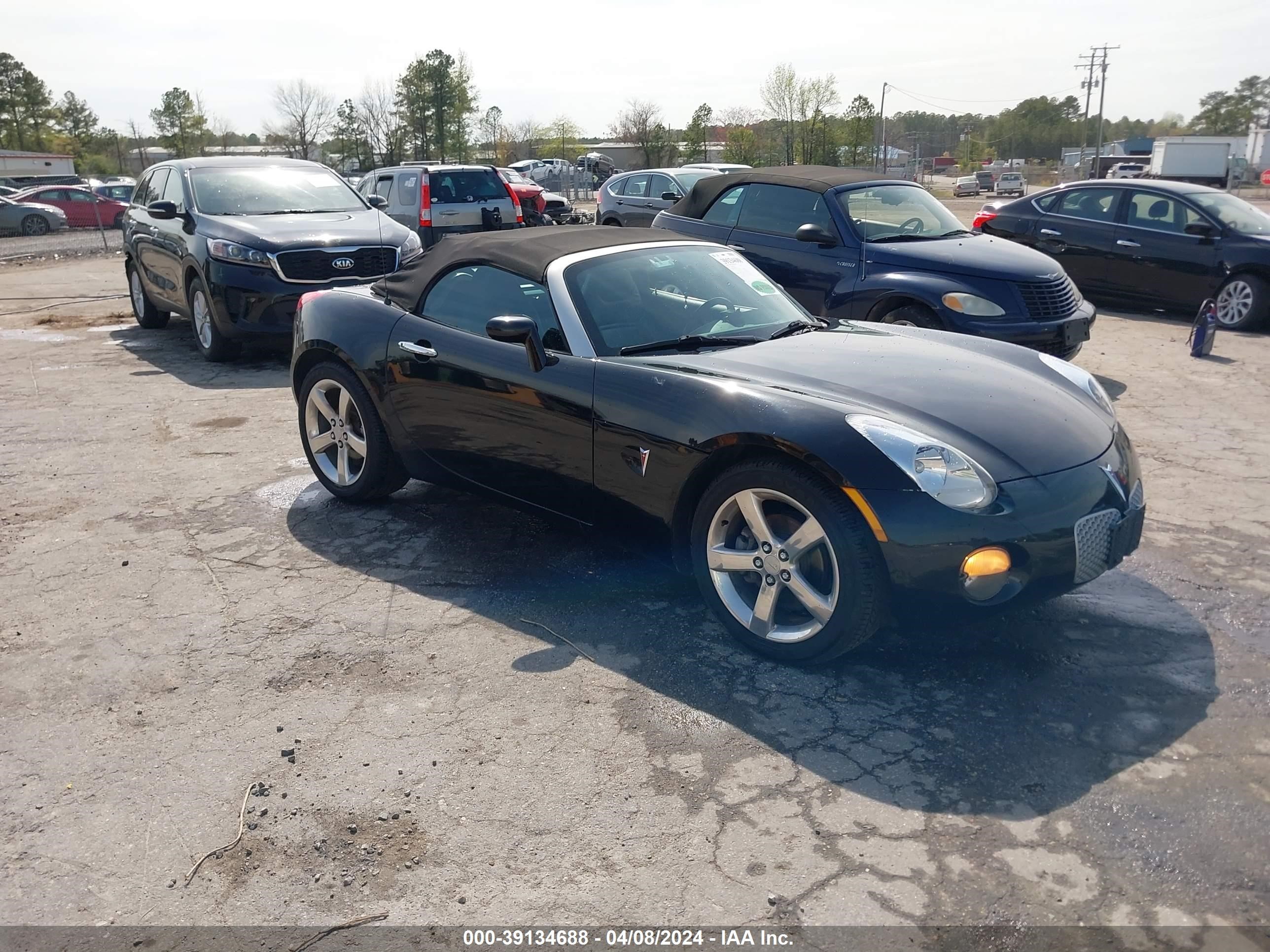 Photo 0 VIN: 1G2MB33BX6Y102933 - PONTIAC SOLSTICE 