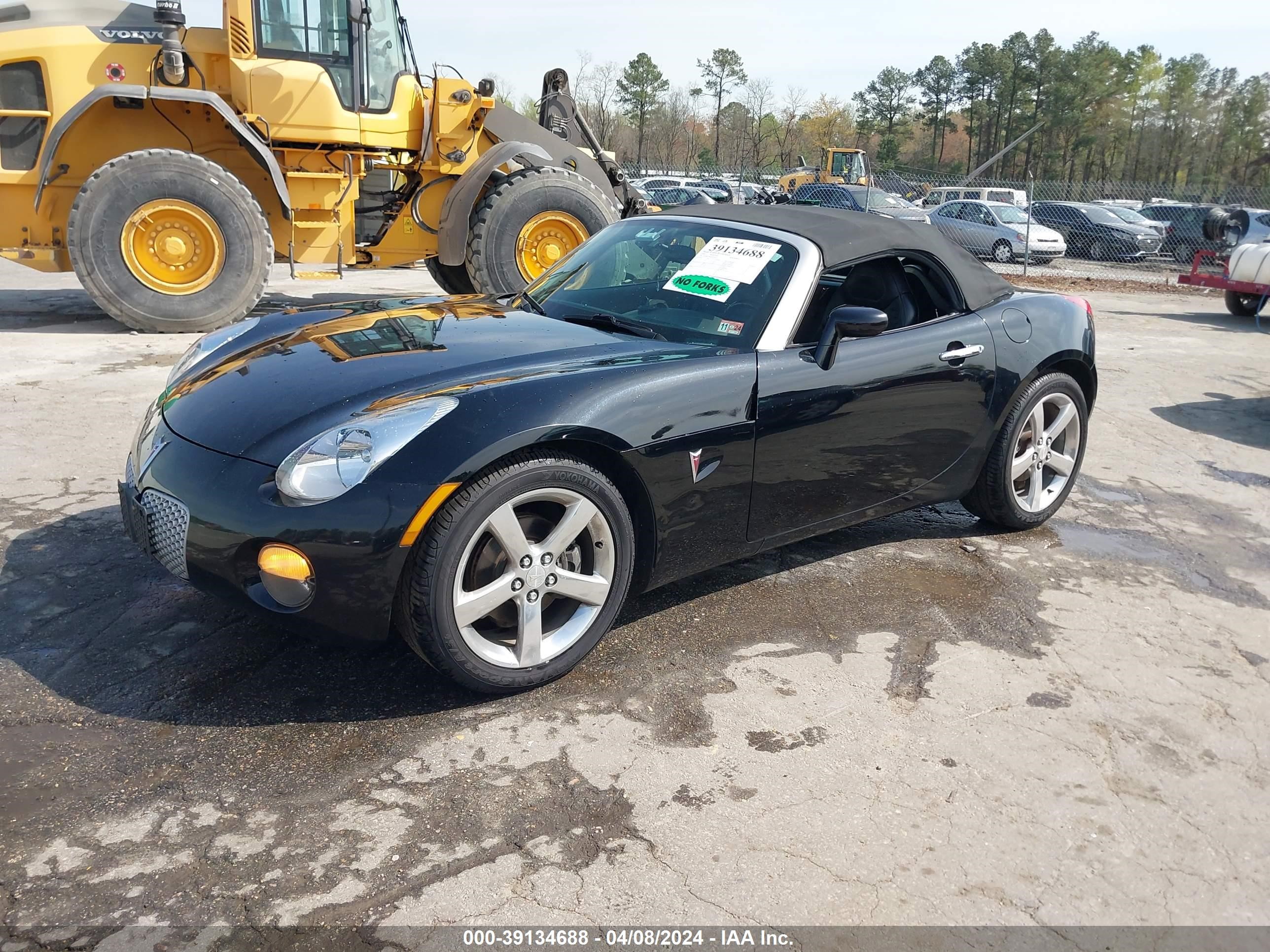 Photo 1 VIN: 1G2MB33BX6Y102933 - PONTIAC SOLSTICE 