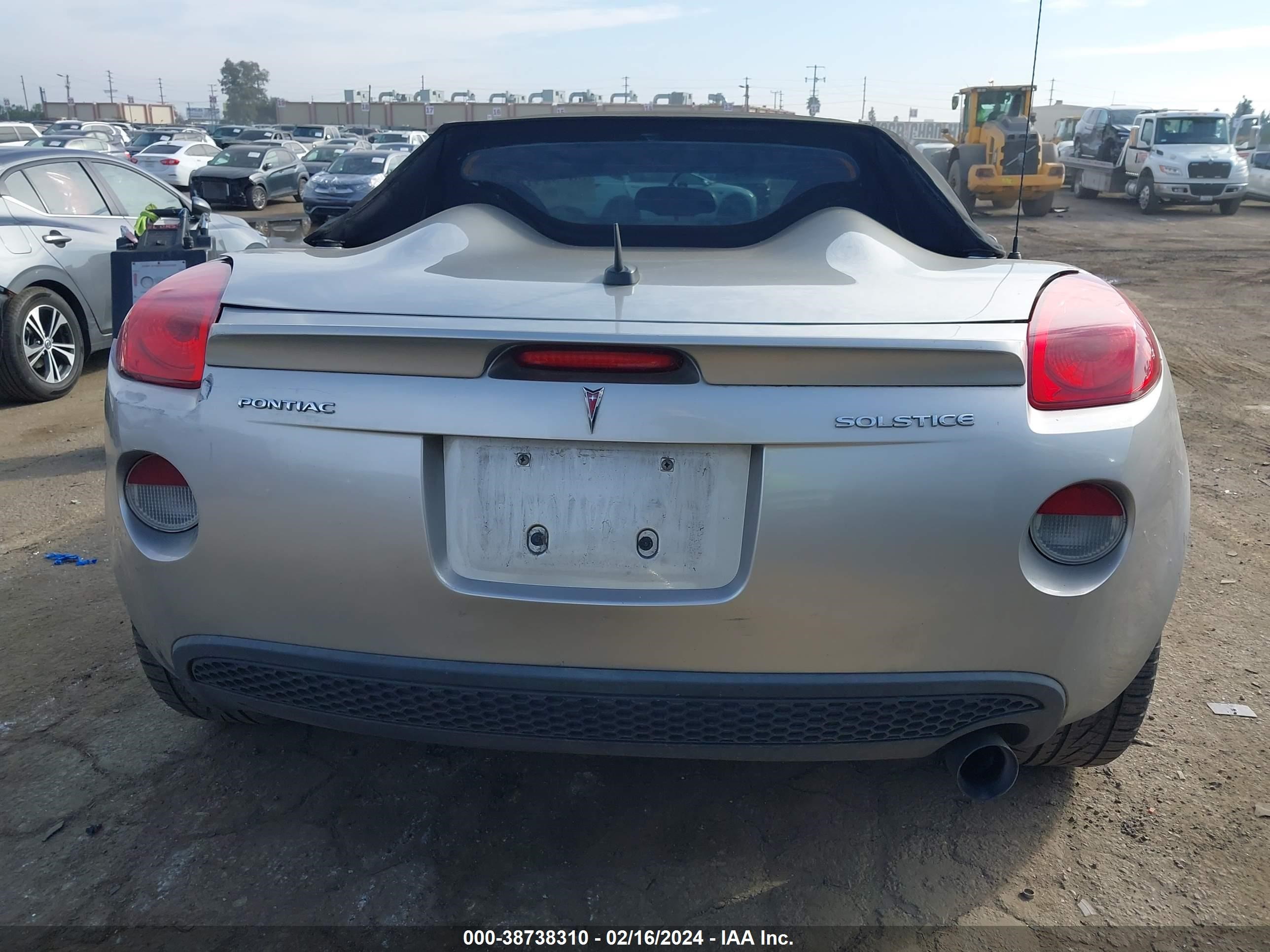 Photo 15 VIN: 1G2MB35B07Y141318 - PONTIAC SOLSTICE 