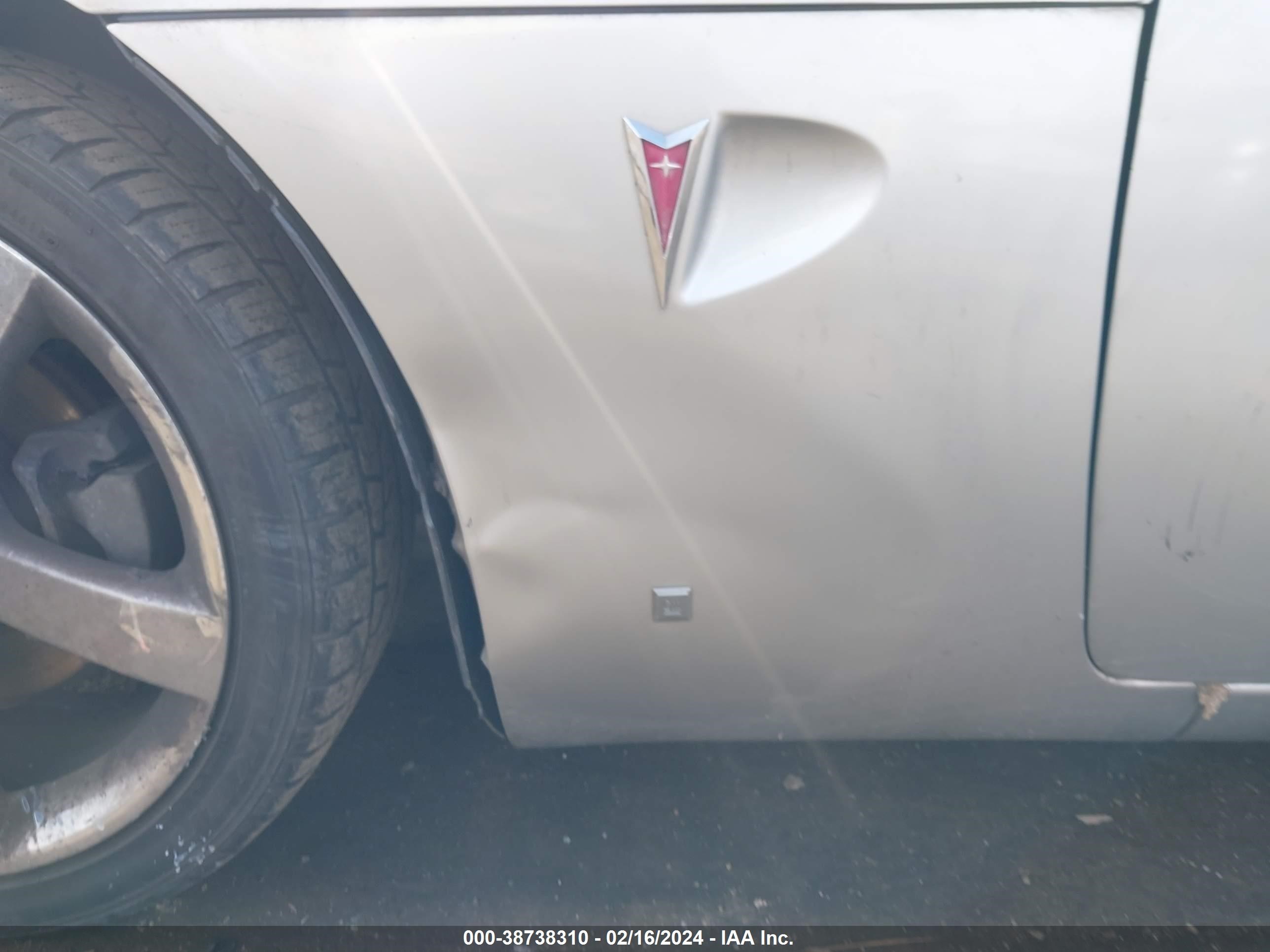 Photo 16 VIN: 1G2MB35B07Y141318 - PONTIAC SOLSTICE 