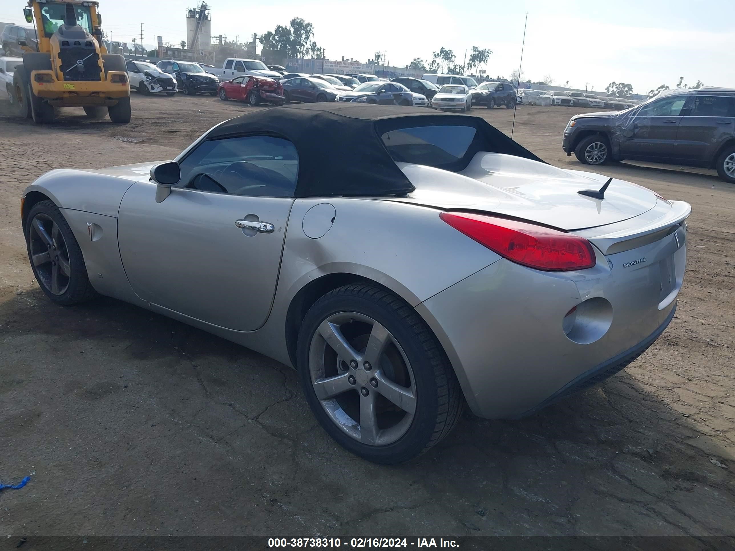 Photo 2 VIN: 1G2MB35B07Y141318 - PONTIAC SOLSTICE 