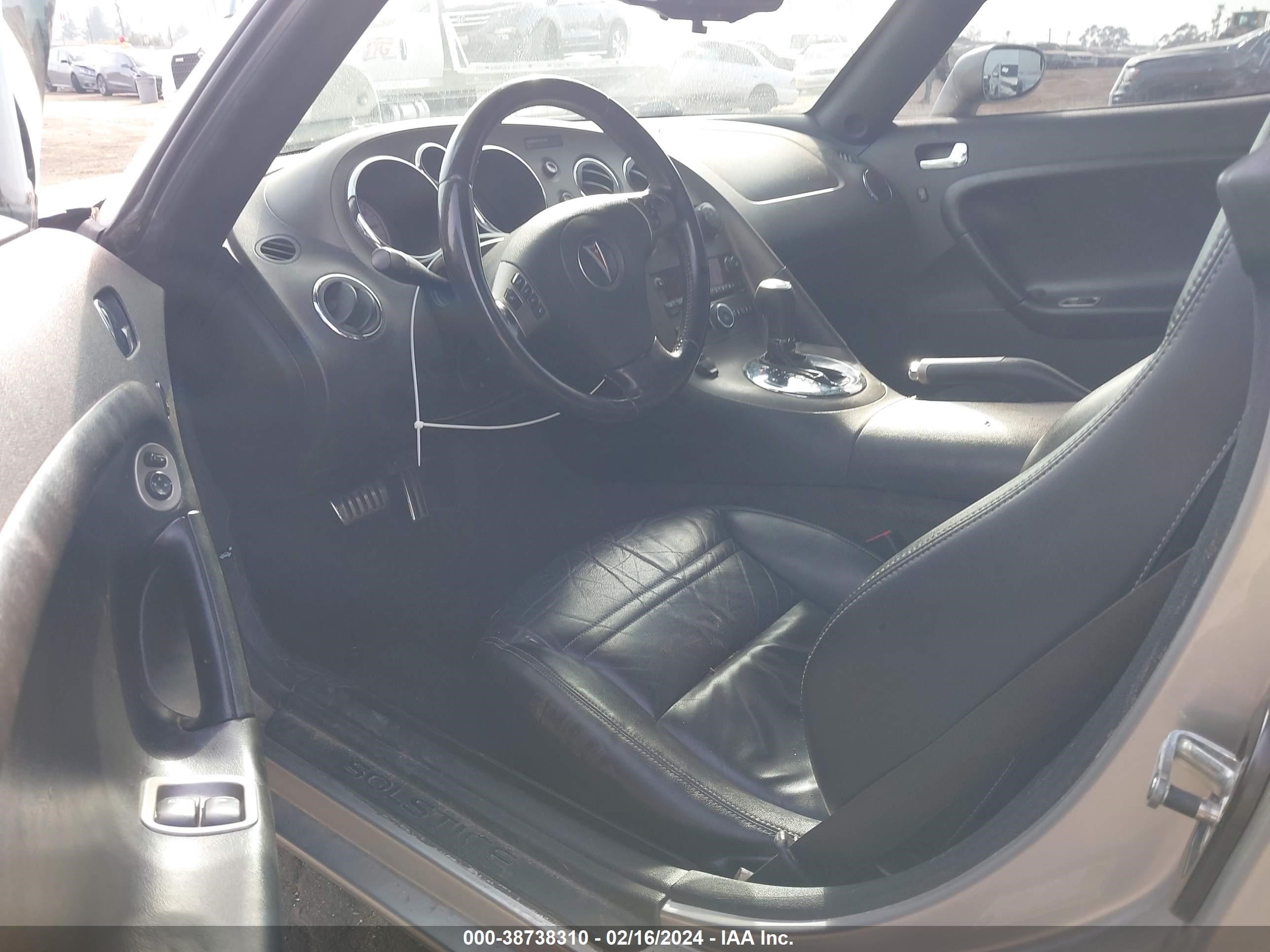 Photo 7 VIN: 1G2MB35B07Y141318 - PONTIAC SOLSTICE 