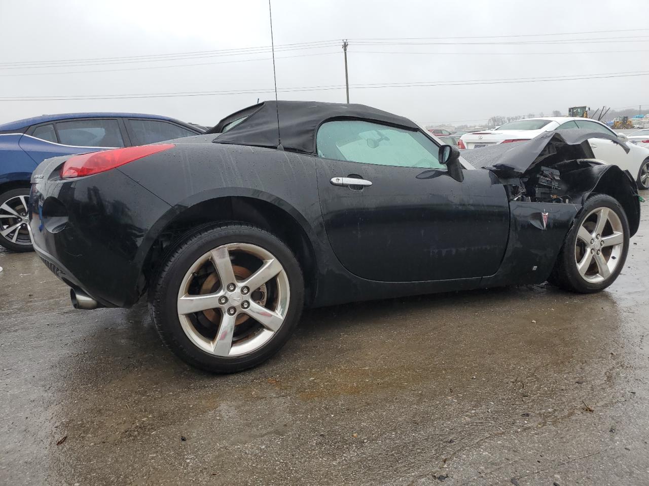 Photo 2 VIN: 1G2MB35B17Y111339 - PONTIAC SOLSTICE 