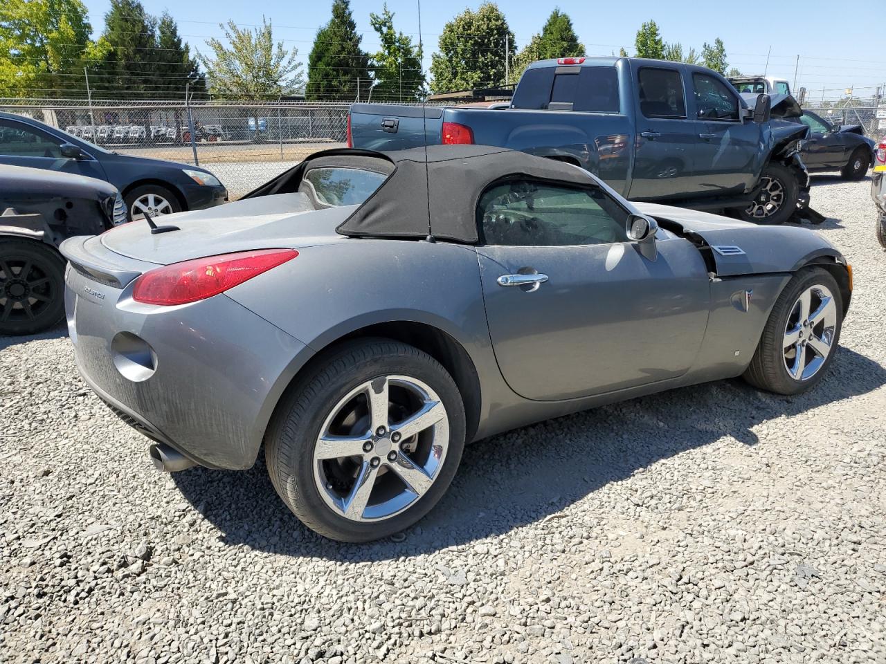 Photo 2 VIN: 1G2MB35B17Y133387 - PONTIAC SOLSTICE 