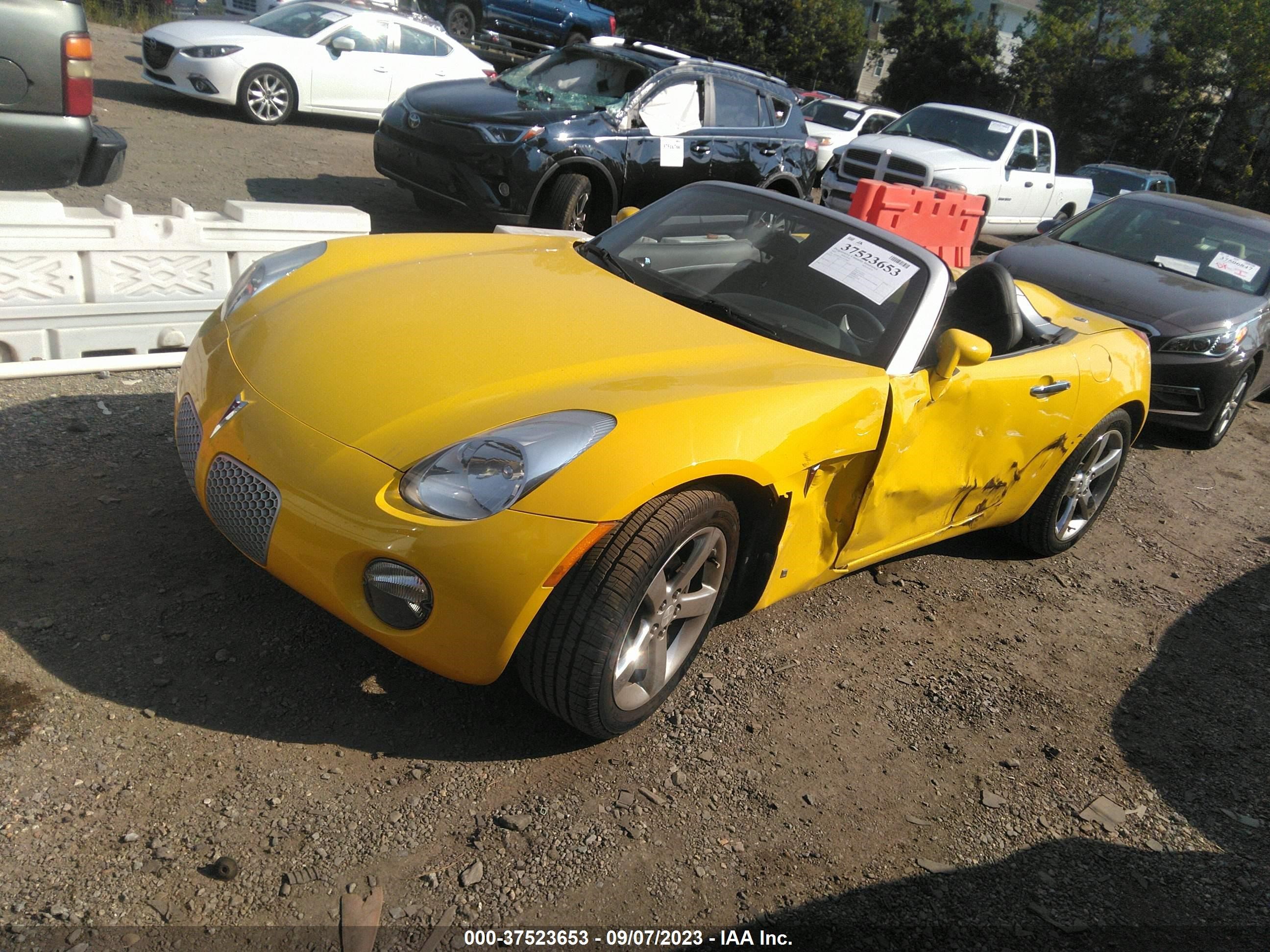 Photo 1 VIN: 1G2MB35B27Y108269 - PONTIAC SOLSTICE 