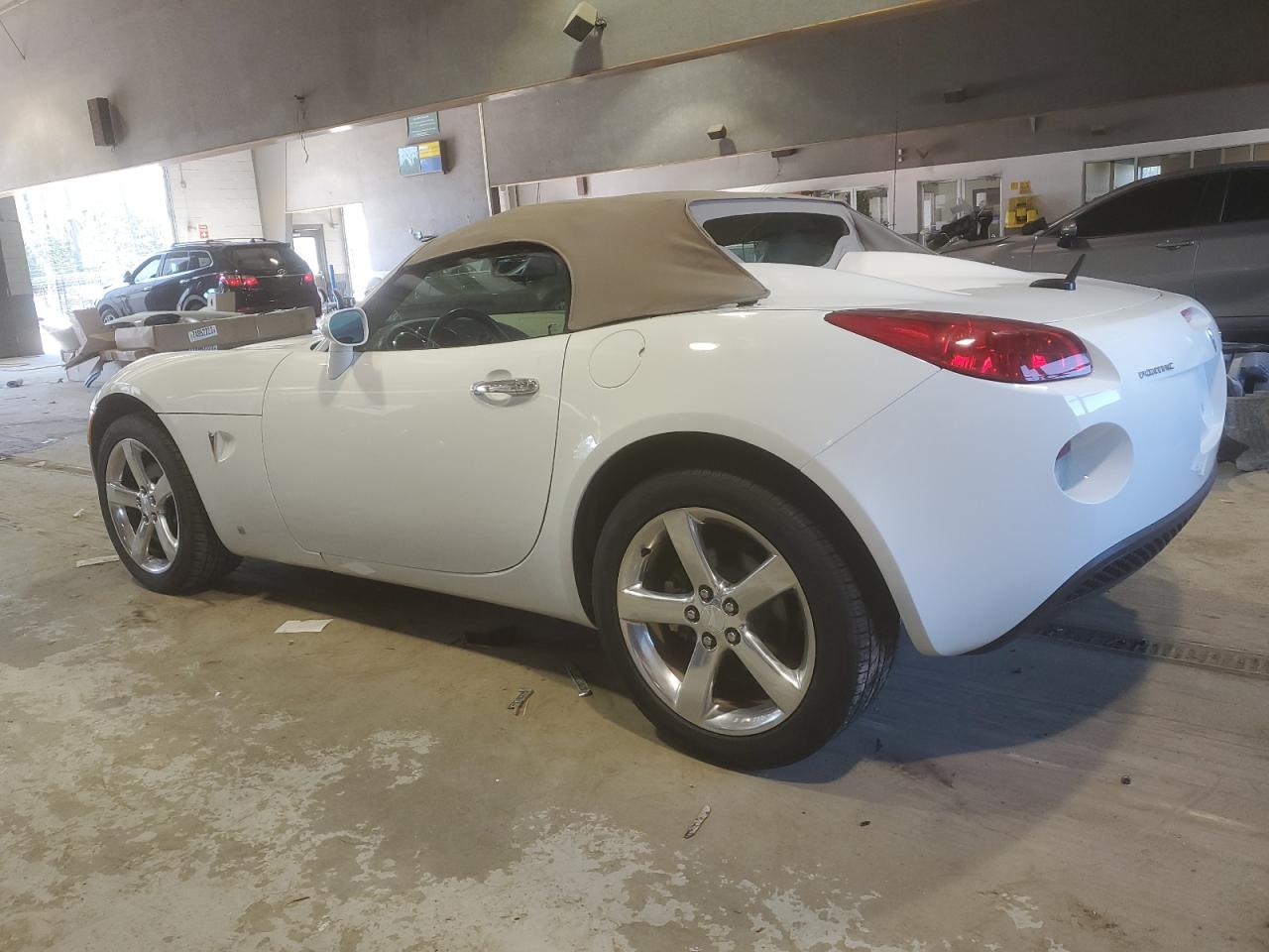 Photo 1 VIN: 1G2MB35B47Y129883 - PONTIAC SOLSTICE 